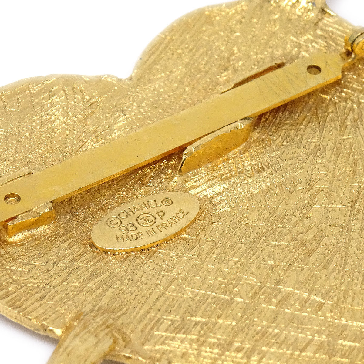 Luxury Chanel 1993 Gold Graffiti Heart Arrow Brooch