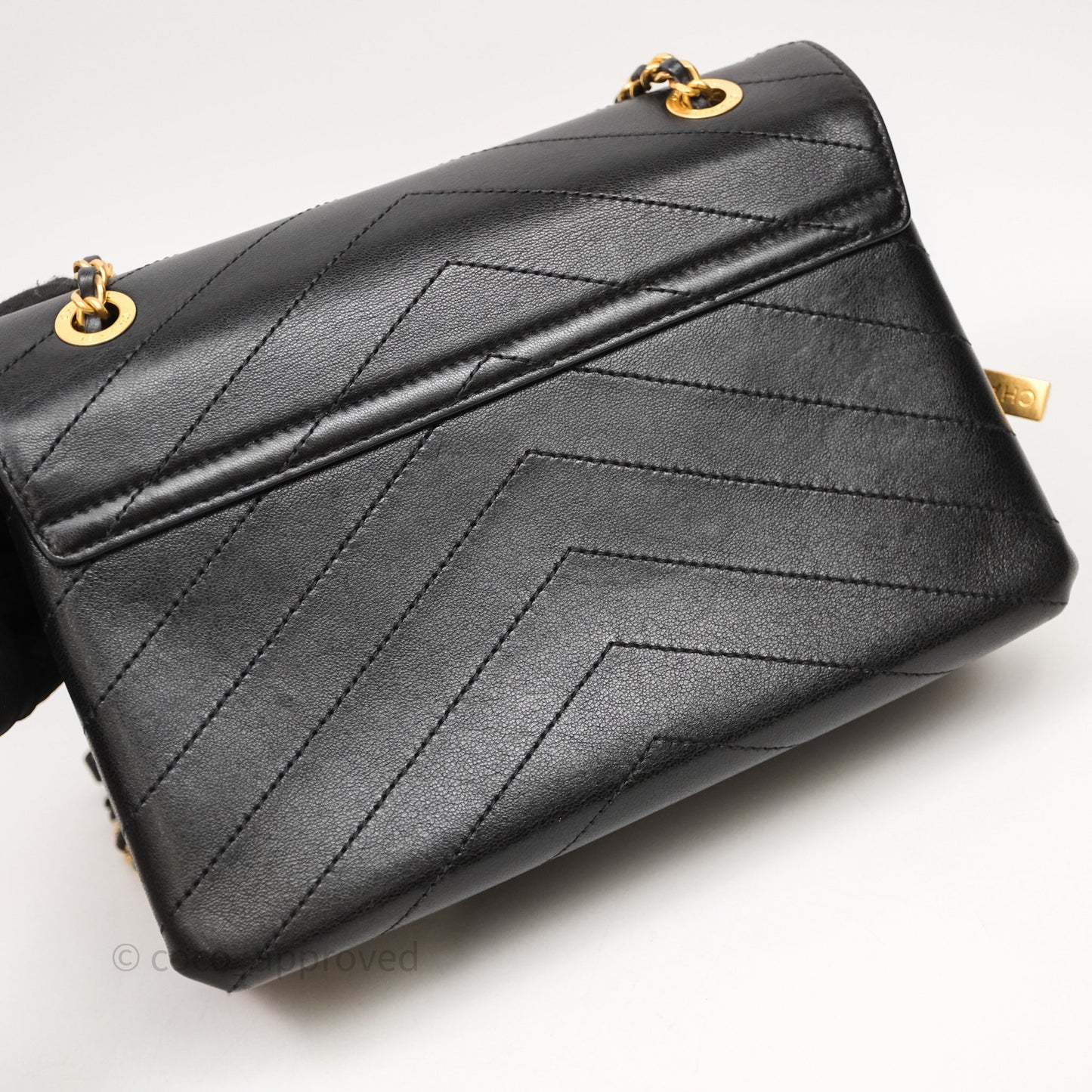 Chanel Chevron Flap Bag Black Calfskin Aged Gold Hardware