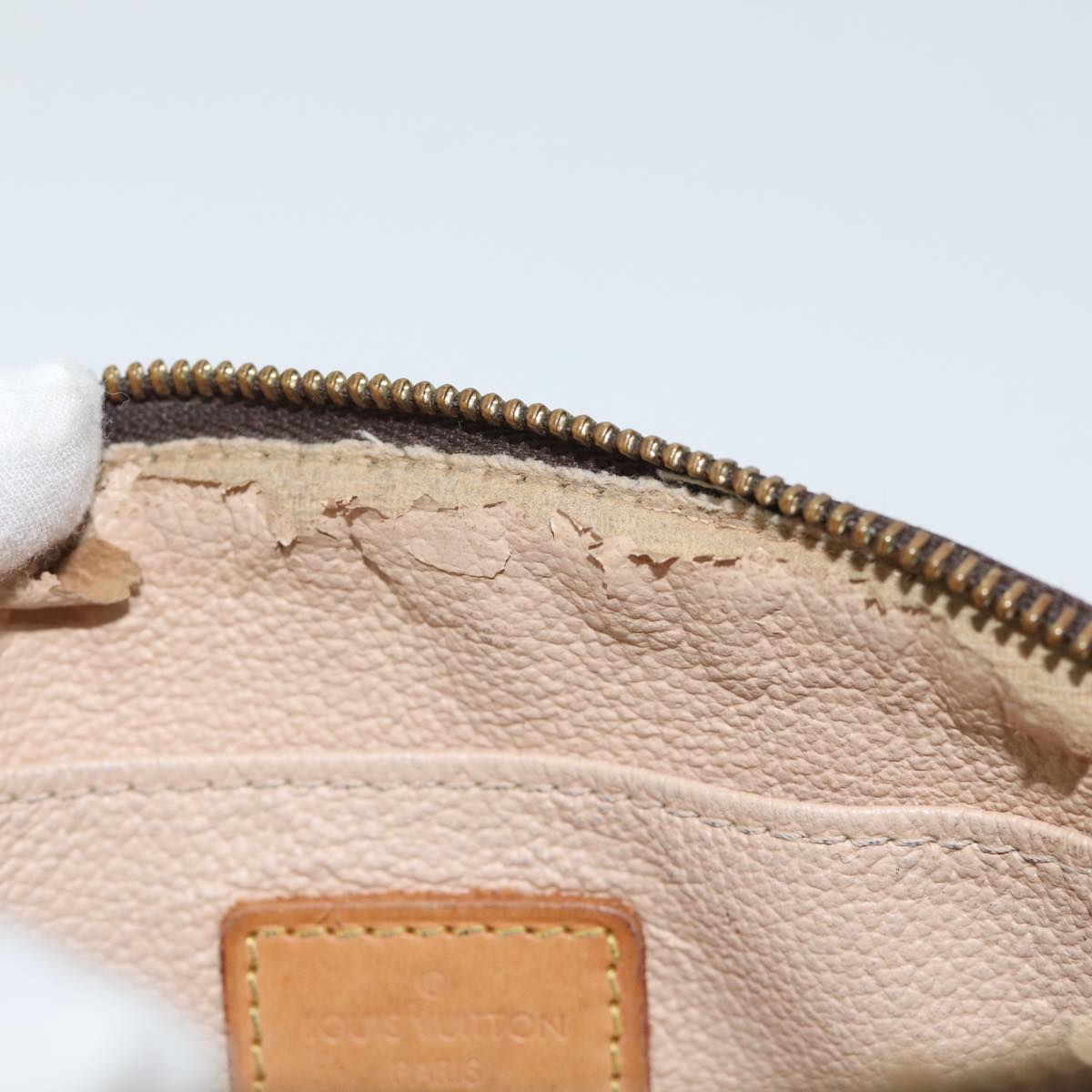 LOUIS VUITTON Monogram Pochette Cosmetic PM Cosmetic Pouch M47515 LV 70491