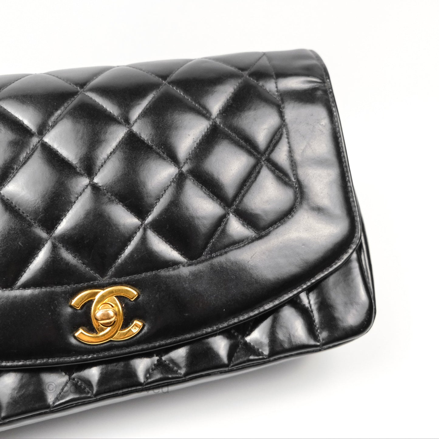 Chanel Vintage Quilted Medium Classic Diana Flap Bag Black 24K Gold Hardware