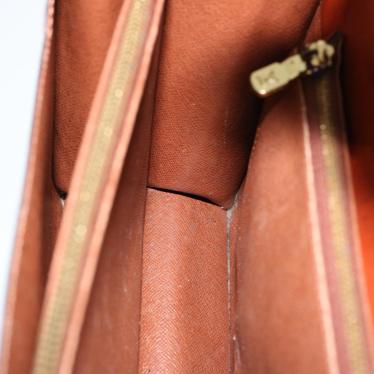 LOUIS VUITTON Epi Concorde Hand Bag Brown M52133 LV 70517