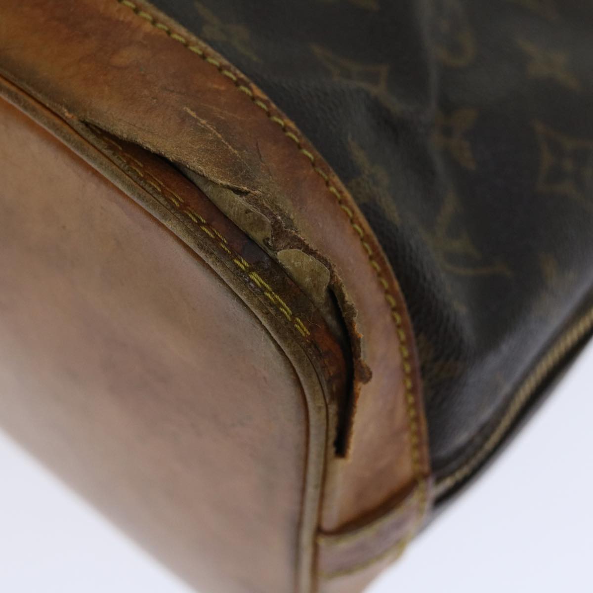LOUIS VUITTON Monogram Alma Hand Bag M51130 LV 70535