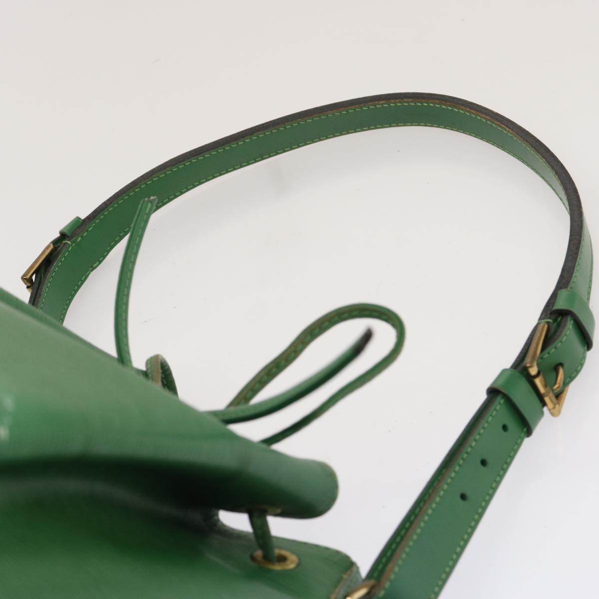 LOUIS VUITTON Epi Petit Noe Shoulder Bag Green M44104 LV 70549