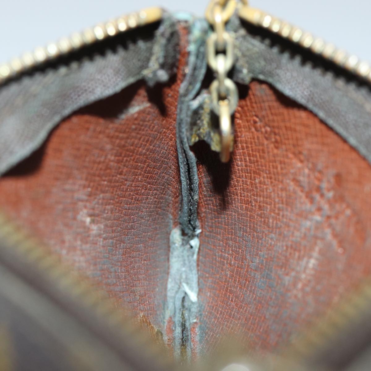 LOUIS VUITTON Monogram Pochette Cles Coin Purse M62650 LV 70693