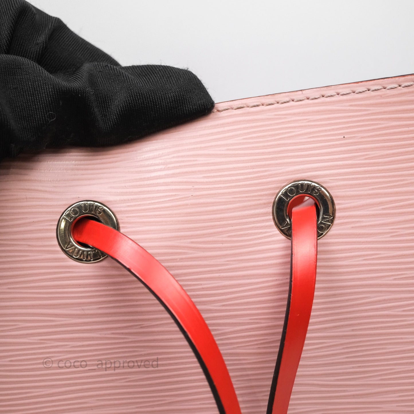 Louis Vuitton Neonoe MM Pink Epi