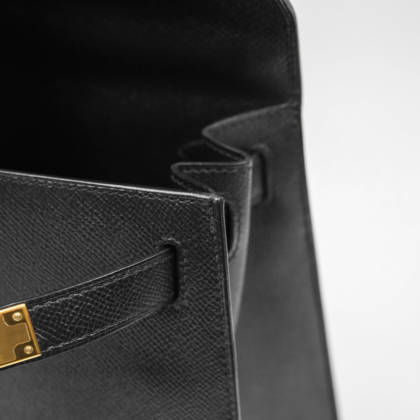 Hermès Kelly 28 Sellier Black Noir 89 Epsom Gold Hardware