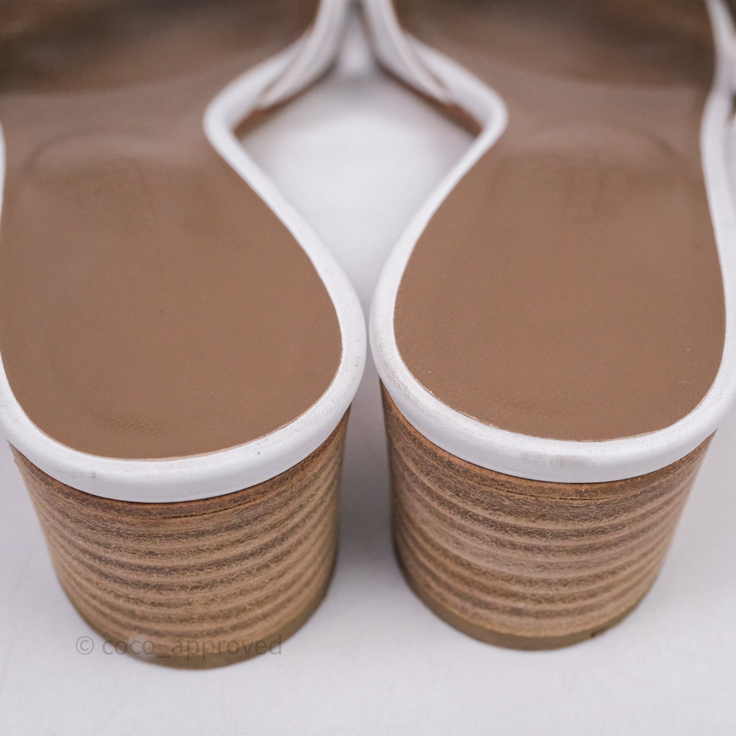 Hermes Oasis Sandal in White Size 37