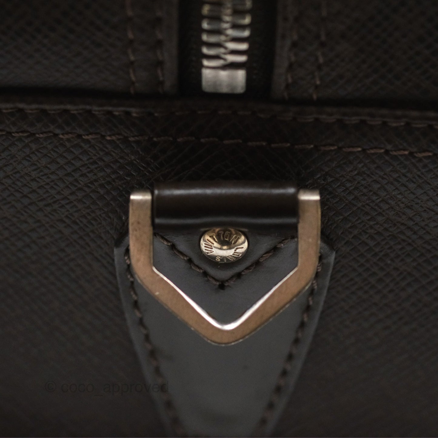 Louis Vuitton Vintage Kendall PM in Brown Taiga Leather