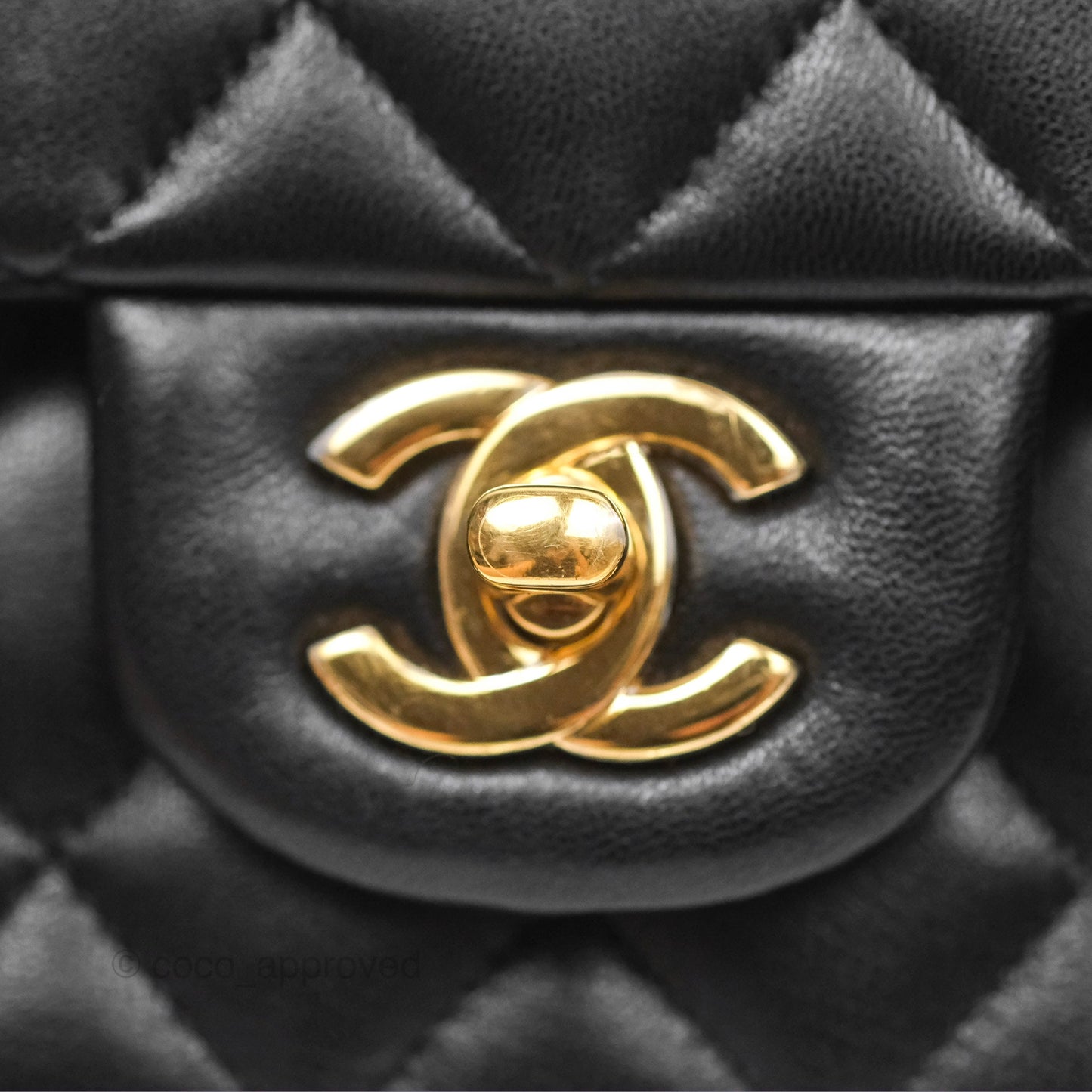 Chanel Classic M/L Medium Flap Quilted Black Lambskin Gold Hardware