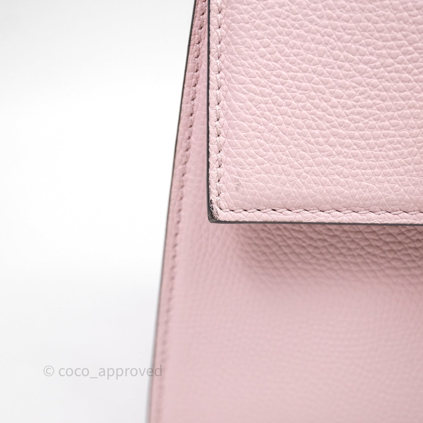 Valentino Garavani Small Vsling Grainy Calfskin Bag Light Pink Aged Gold Hardware