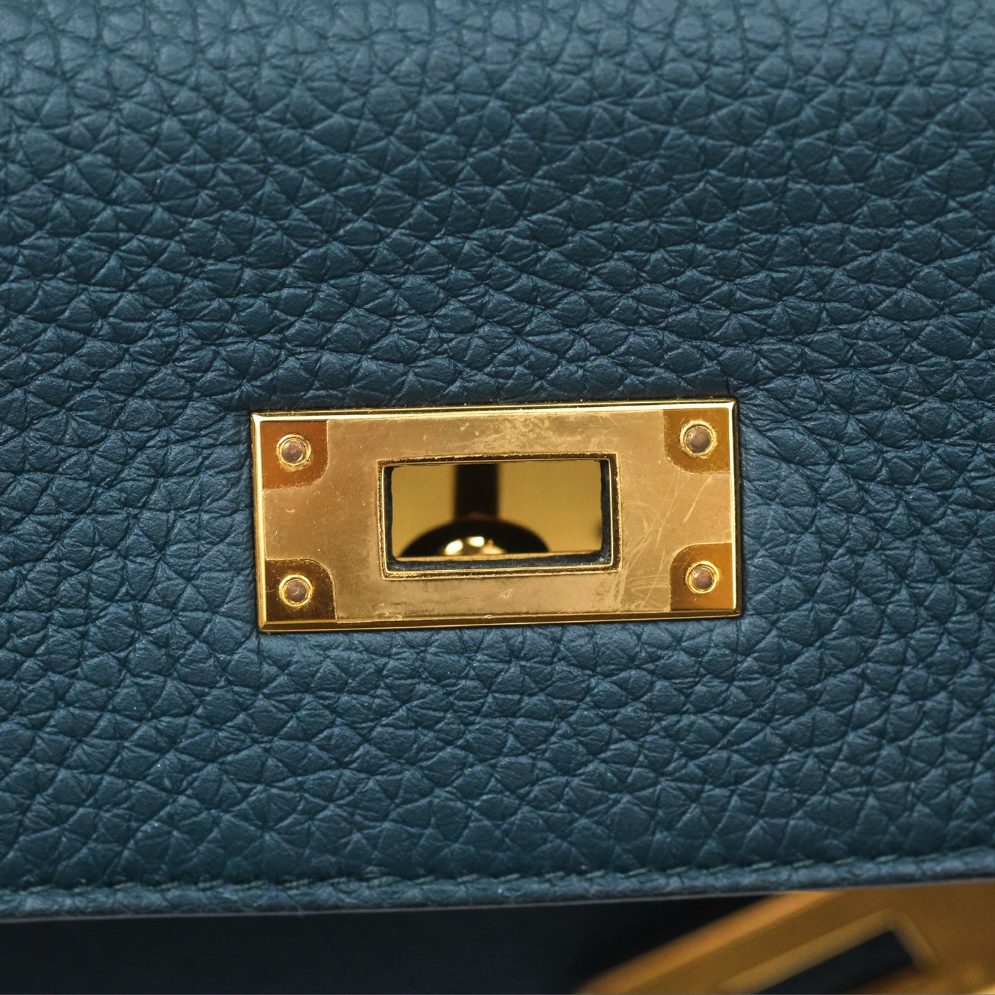 Hermès Kelly 28 Retourne Dark Green Clemence Gold Hardware