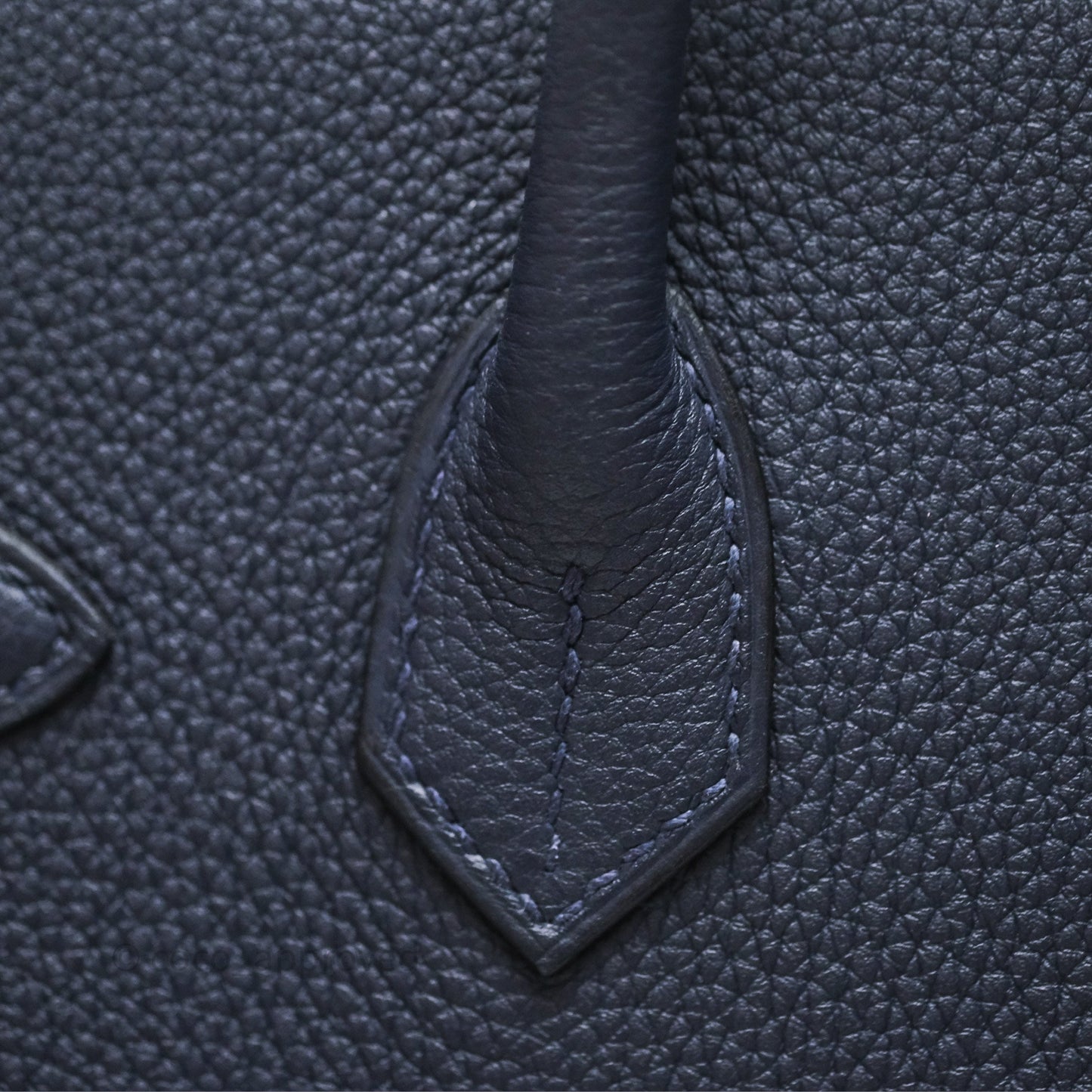 Hermès Birkin 30 Retourne Bleu Nuit 2Z Togo Gold Hardware