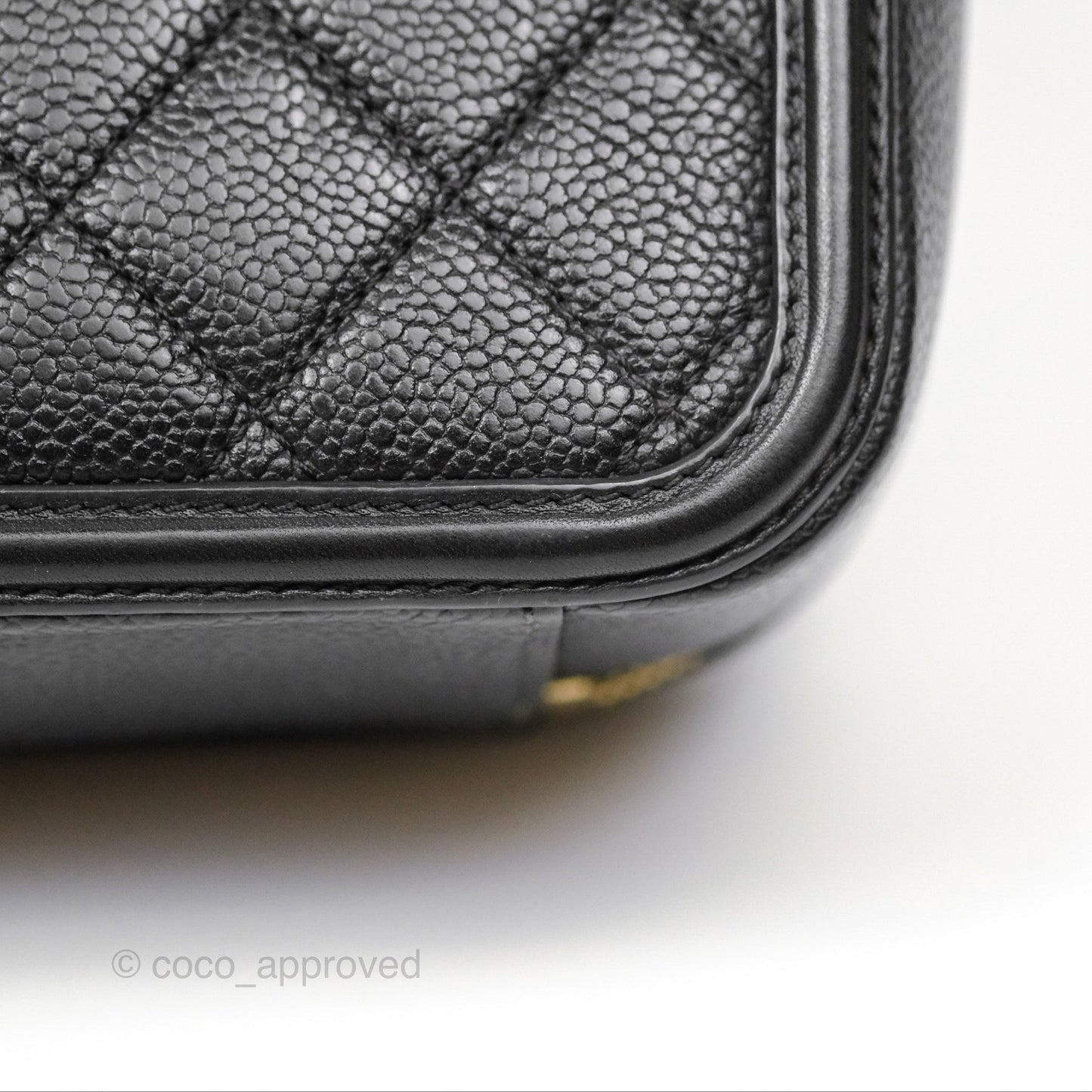 Chanel Quilted Medium CC Filigree Vanity Case Black Caviar Gold Hardware