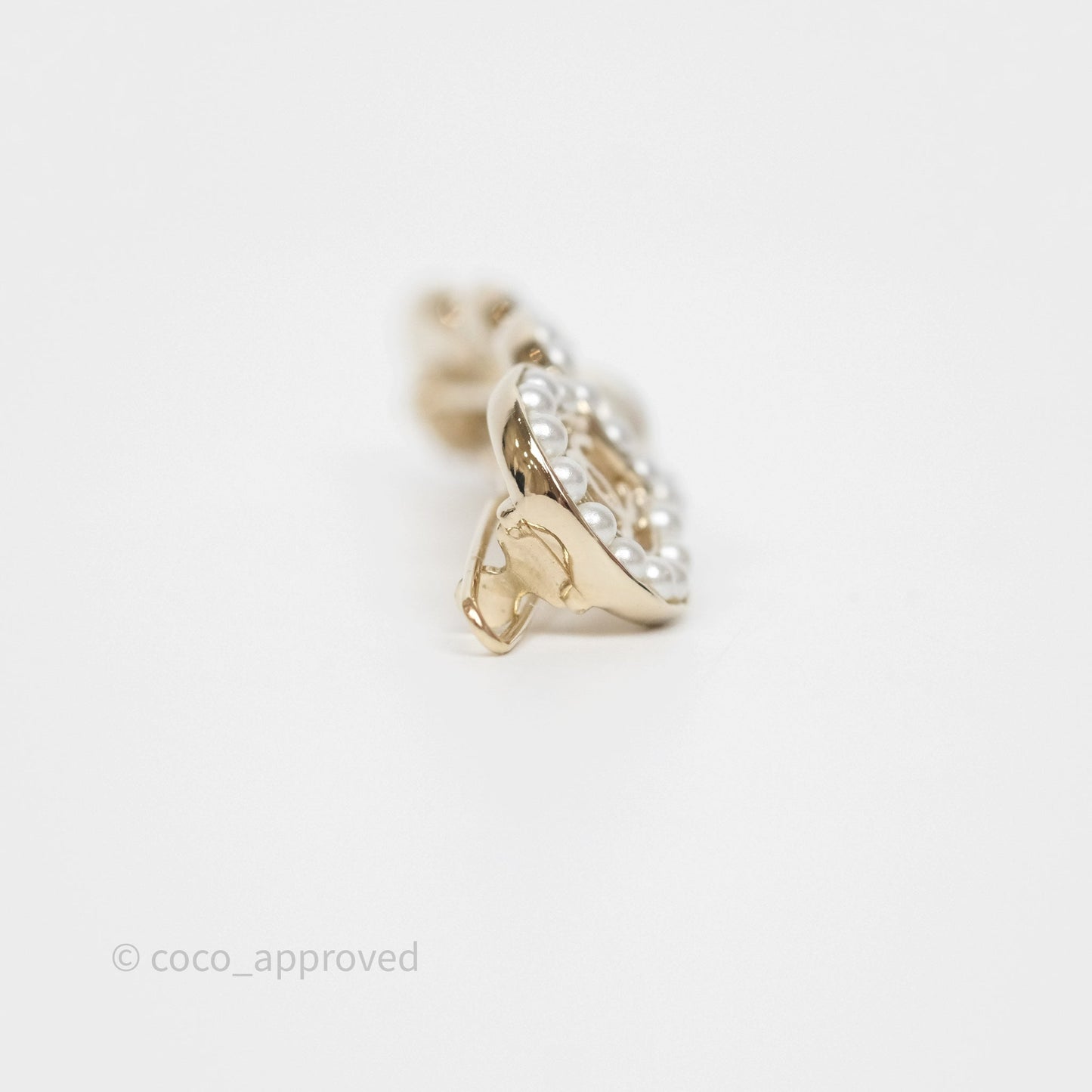Chanel CC Coco Pearl Hair Clip Gold Tone 21P