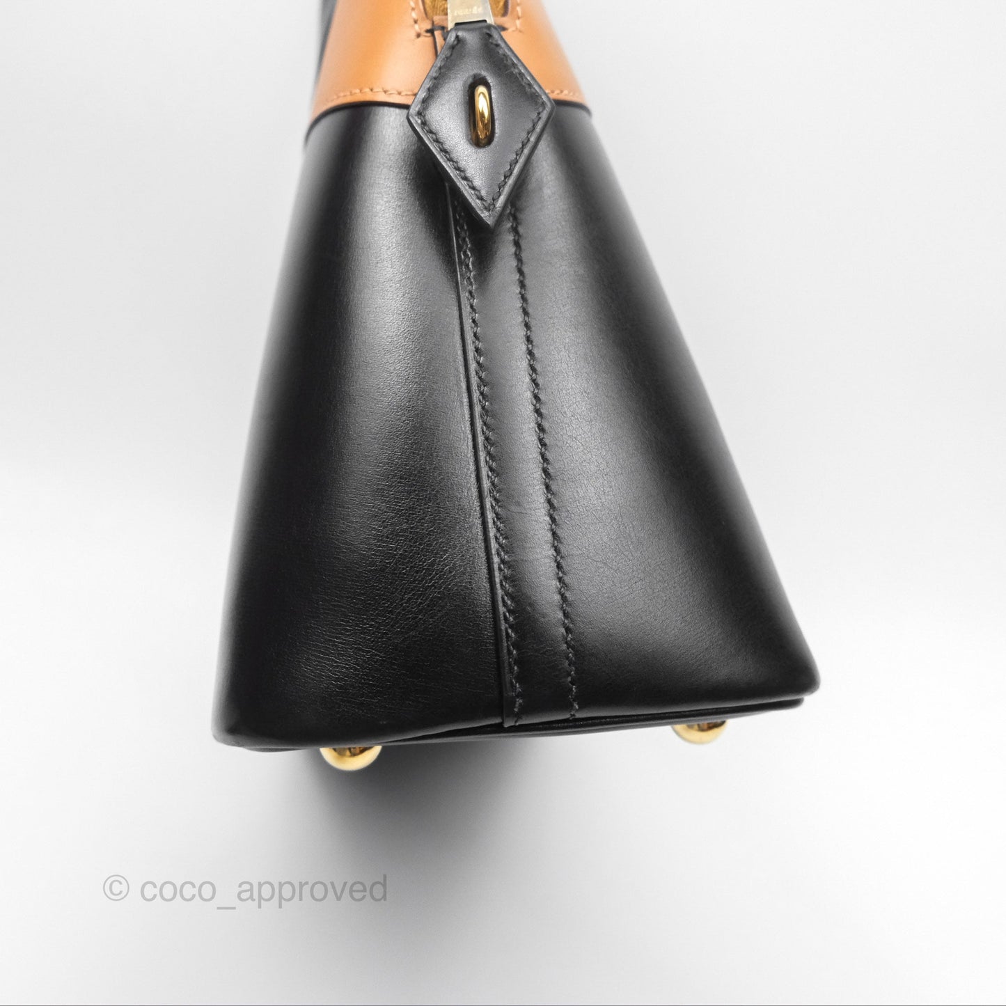 Hermès Bolide 31 Noir 89 / Natural Box Leather Gold Hardware