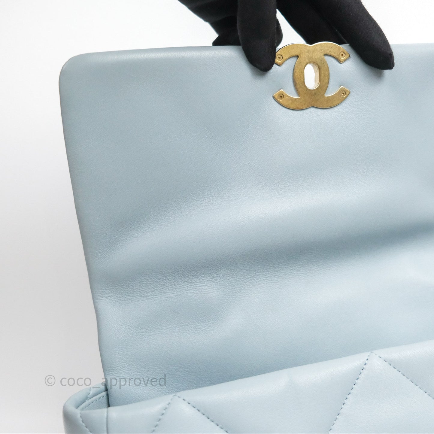 Chanel 19 Medium Blue Mixed Hardware