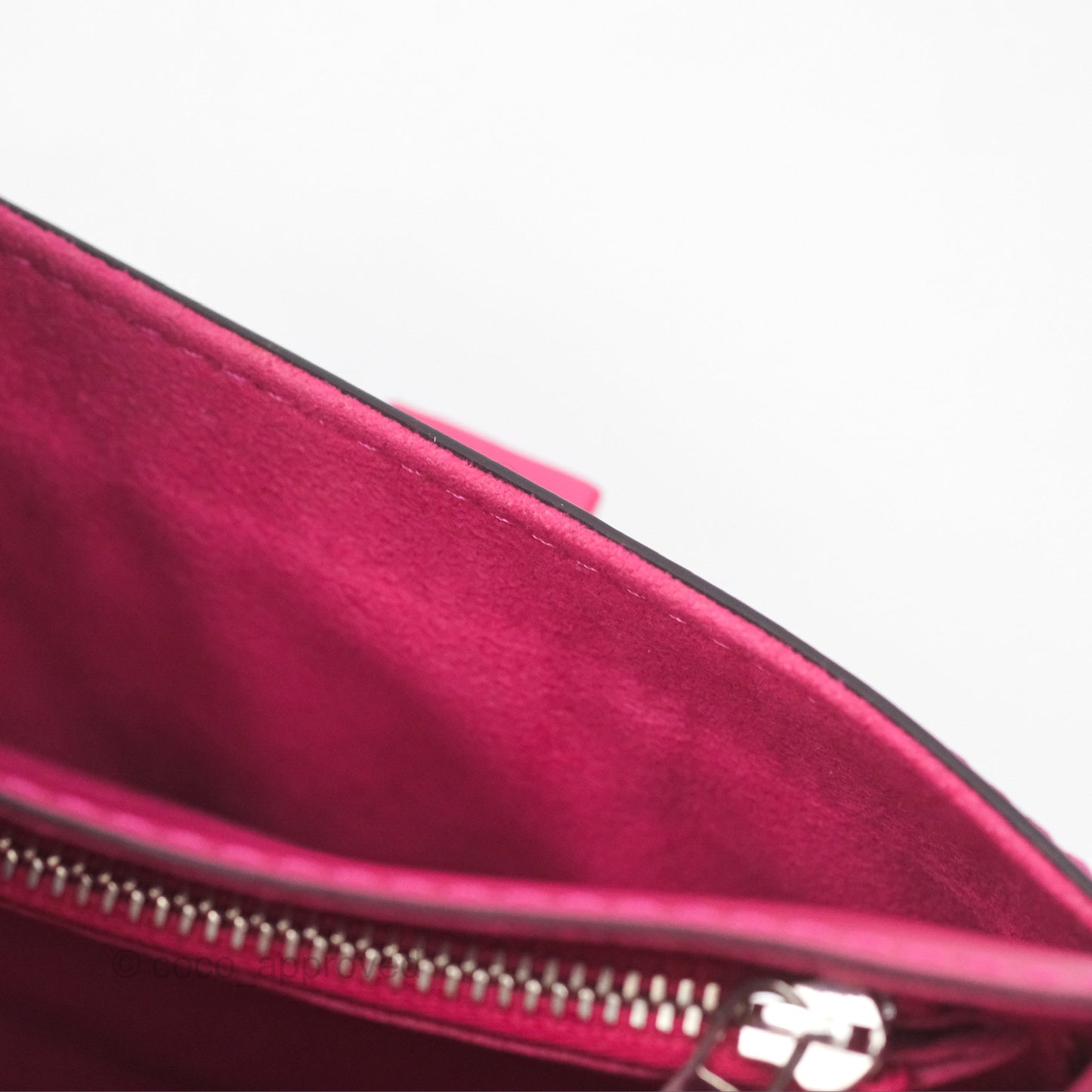 Louis Vuitton Epi Pochette Louise PM Pivoine