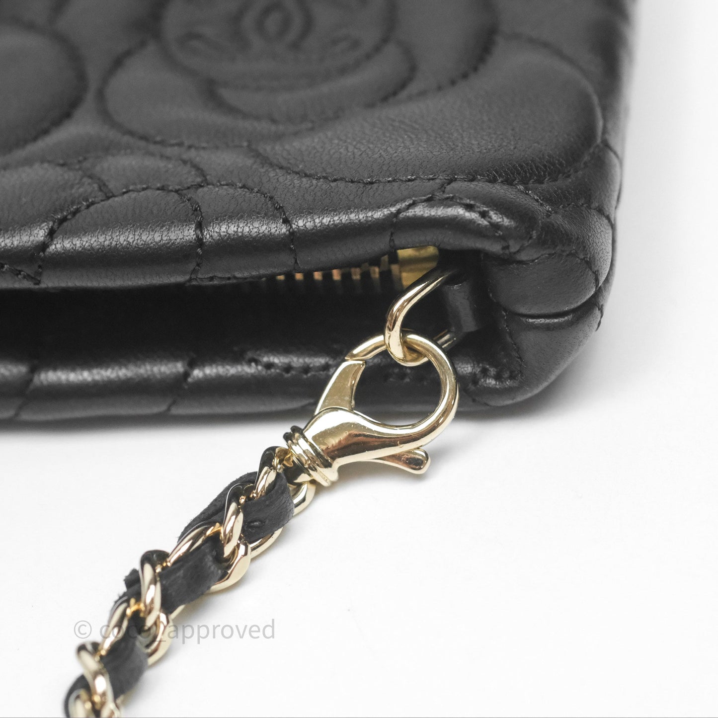Chanel Camellia Pochette Clutch Black Lambskin Gold Hardware
