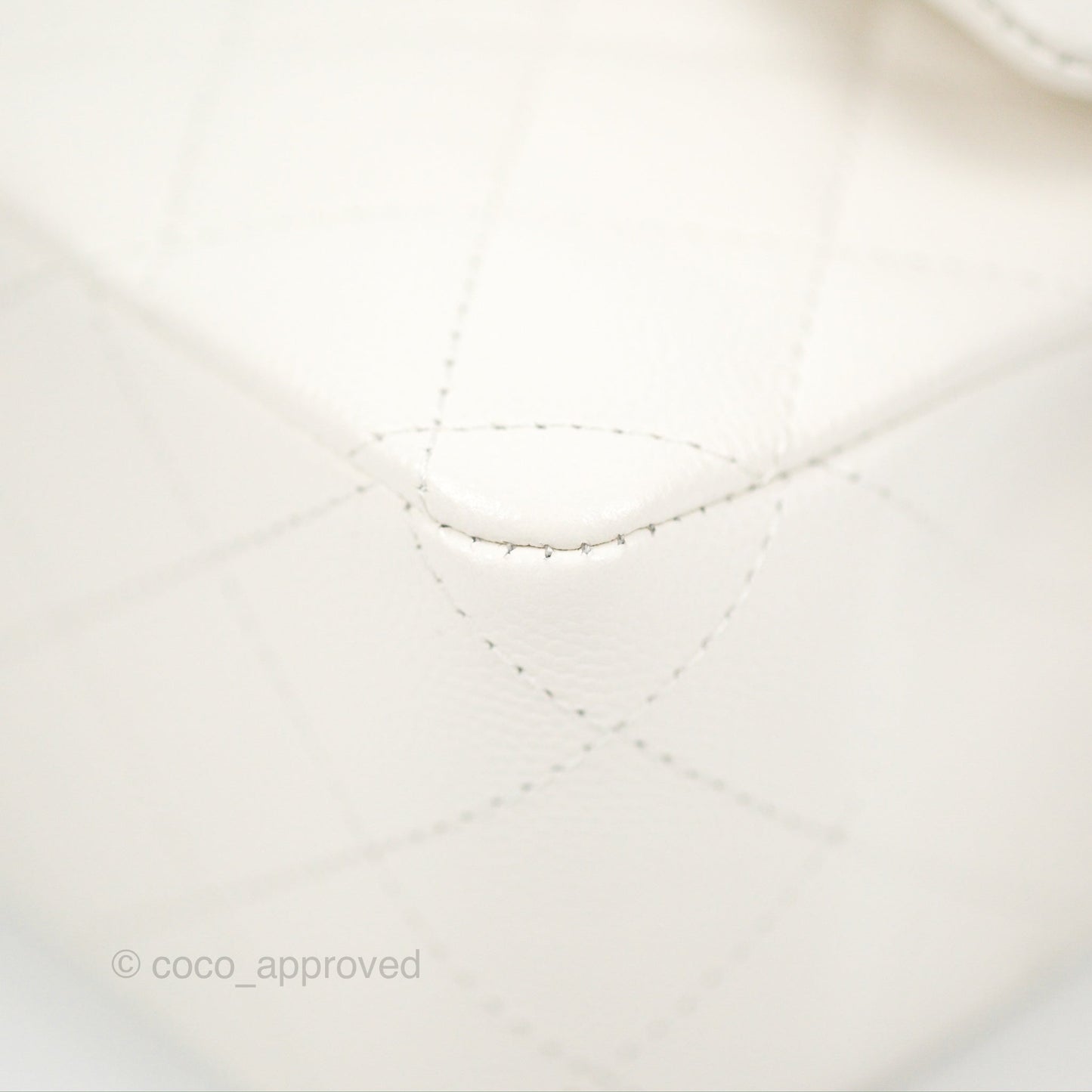 Chanel Classic M/L Medium Flap Quilted White Caviar Gold Hardware