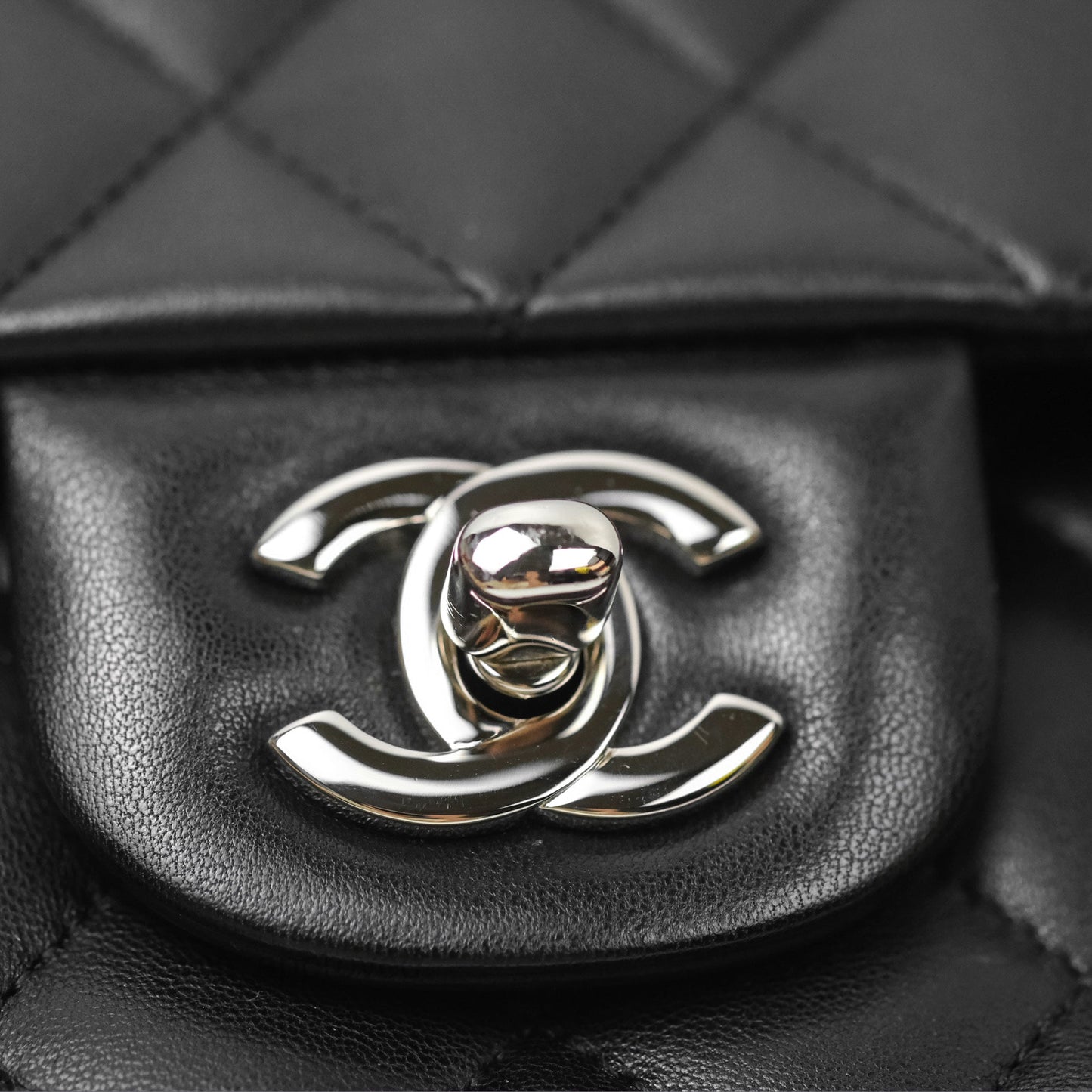 Chanel Classic M/L Medium Flap Quilted Black Lambskin Silver Hardware