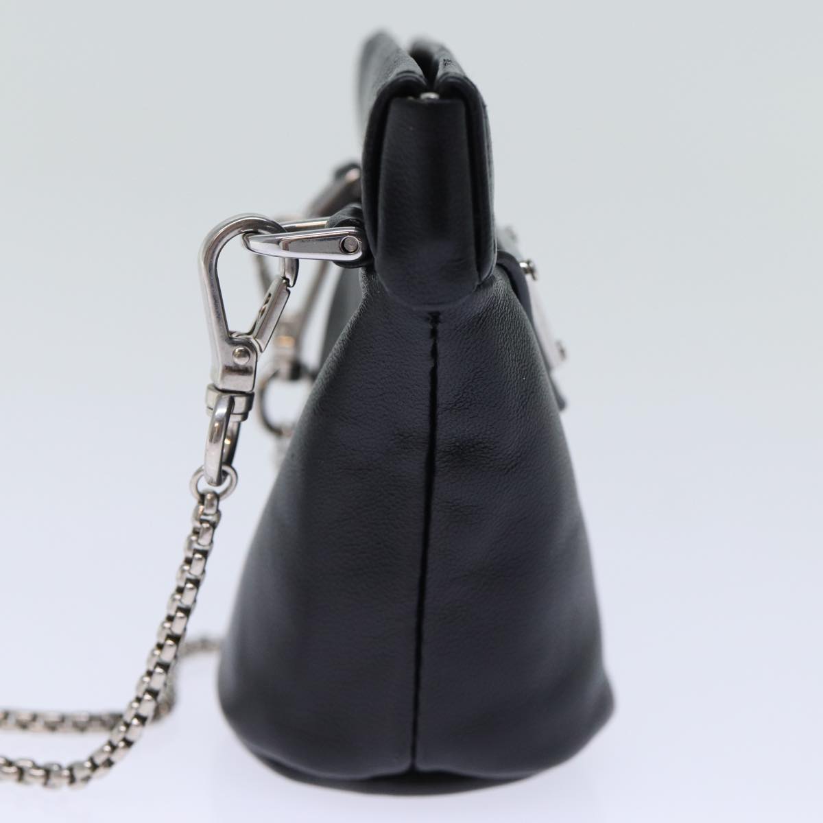 Luxury PradaChain Shoulder Pouch Leather Black 72105