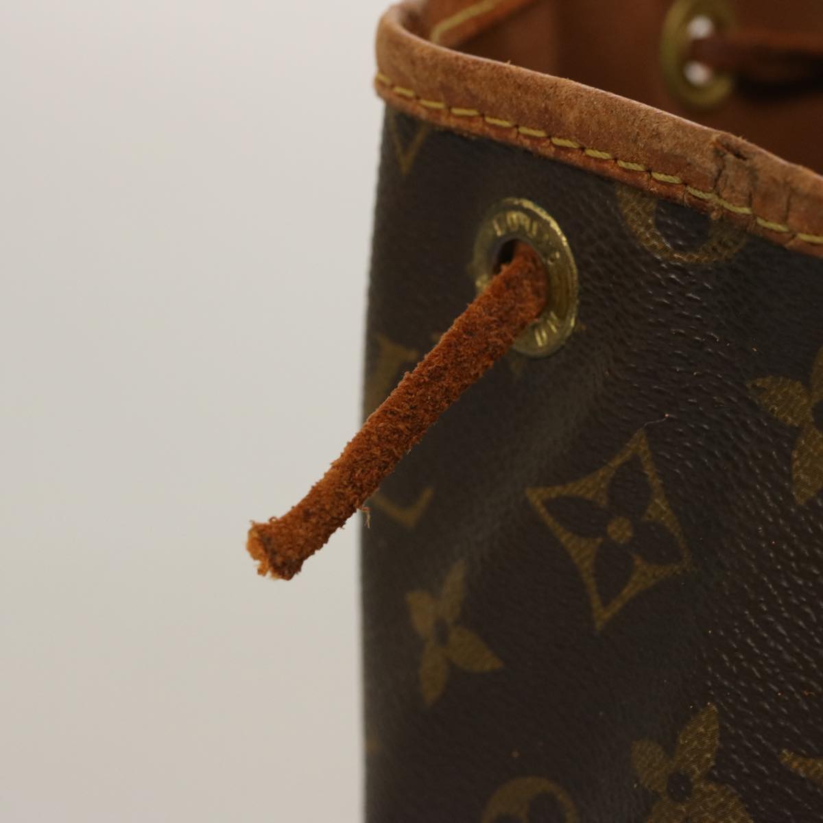 LOUIS VUITTON Monogram Petit Noe Shoulder Bag M42226 LV 72282
