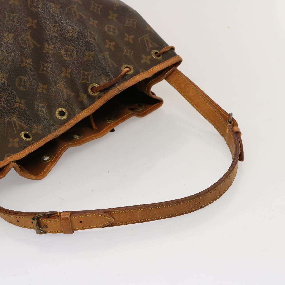 LOUIS VUITTON Monogram Petit Noe Shoulder Bag M42226 LV 72282