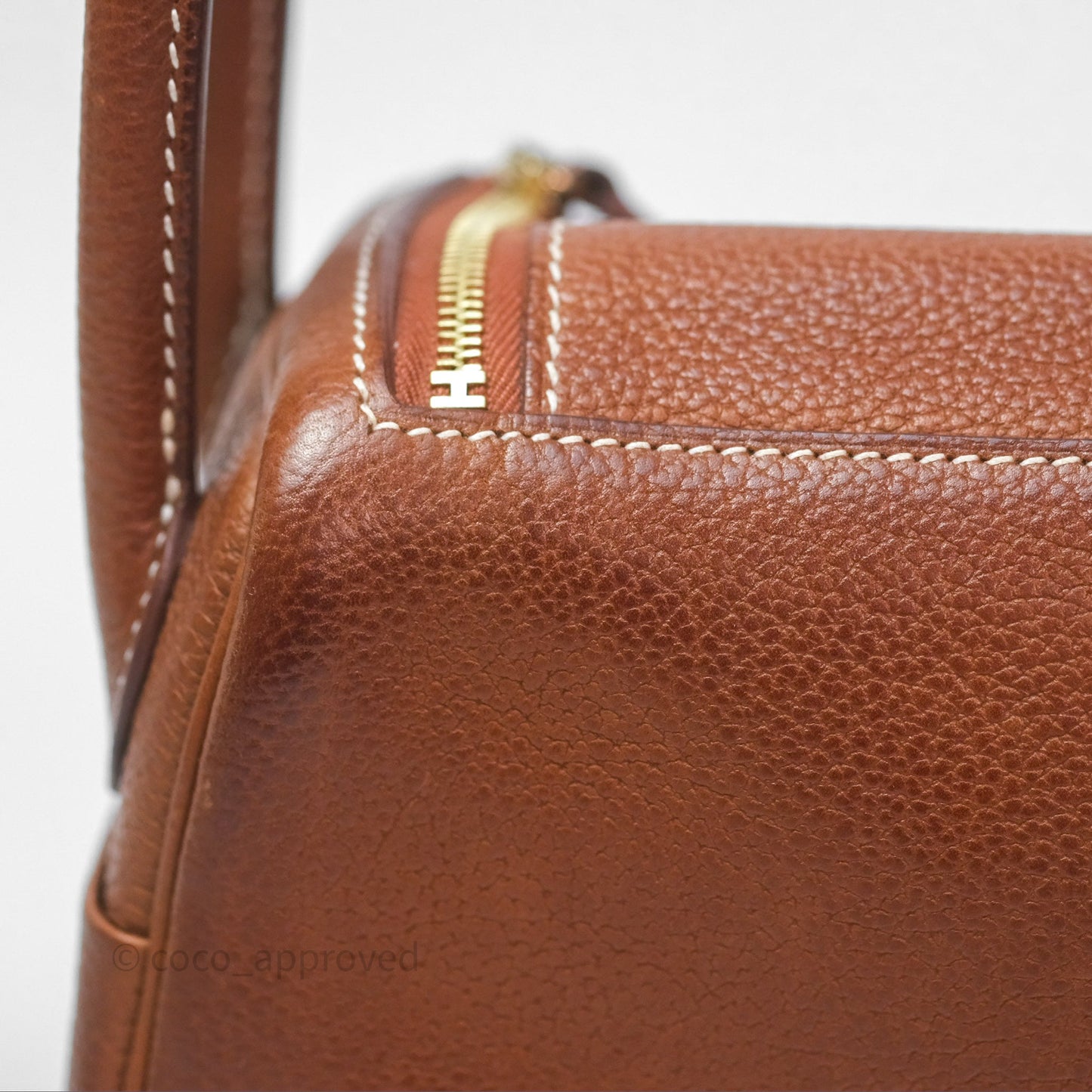 Hermès Mini Lindy 20 Fauve 34 Barenia Gold Hardware