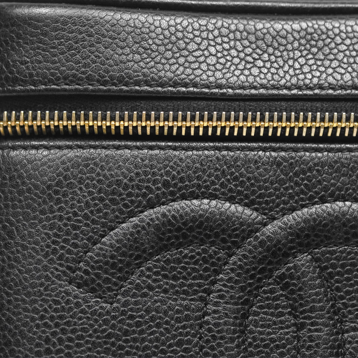 Chanel Vintage Vanity Case Black Caviar Gold Hardware