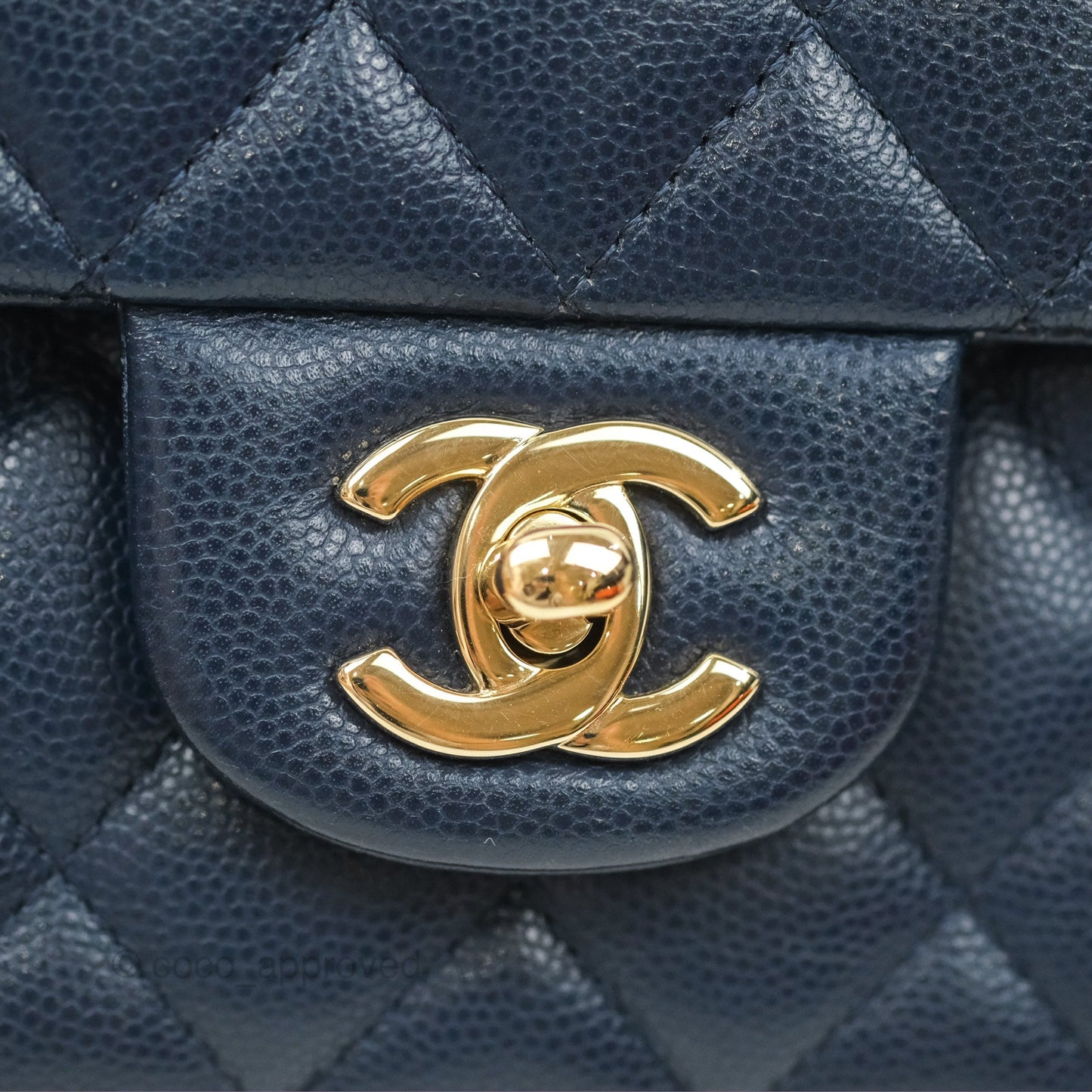 Chanel M/L Medium Classic Flap Quilted Navy Caviar Gold Hardware