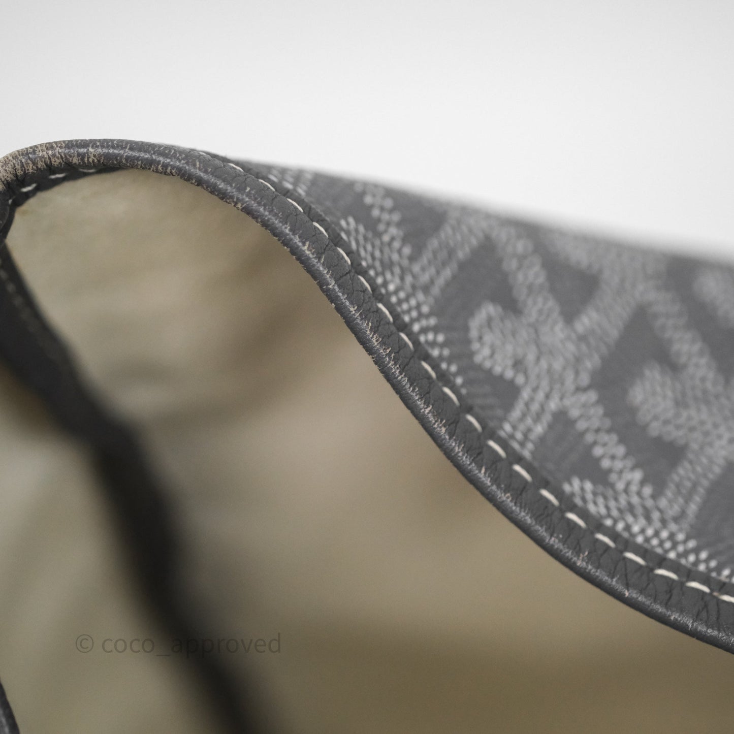 Goyard St Louis Tote PM ⁣⁣⁣⁣⁣⁣⁣⁣⁣⁣⁣⁣⁣⁣⁣⁣⁣⁣⁣⁣Grey