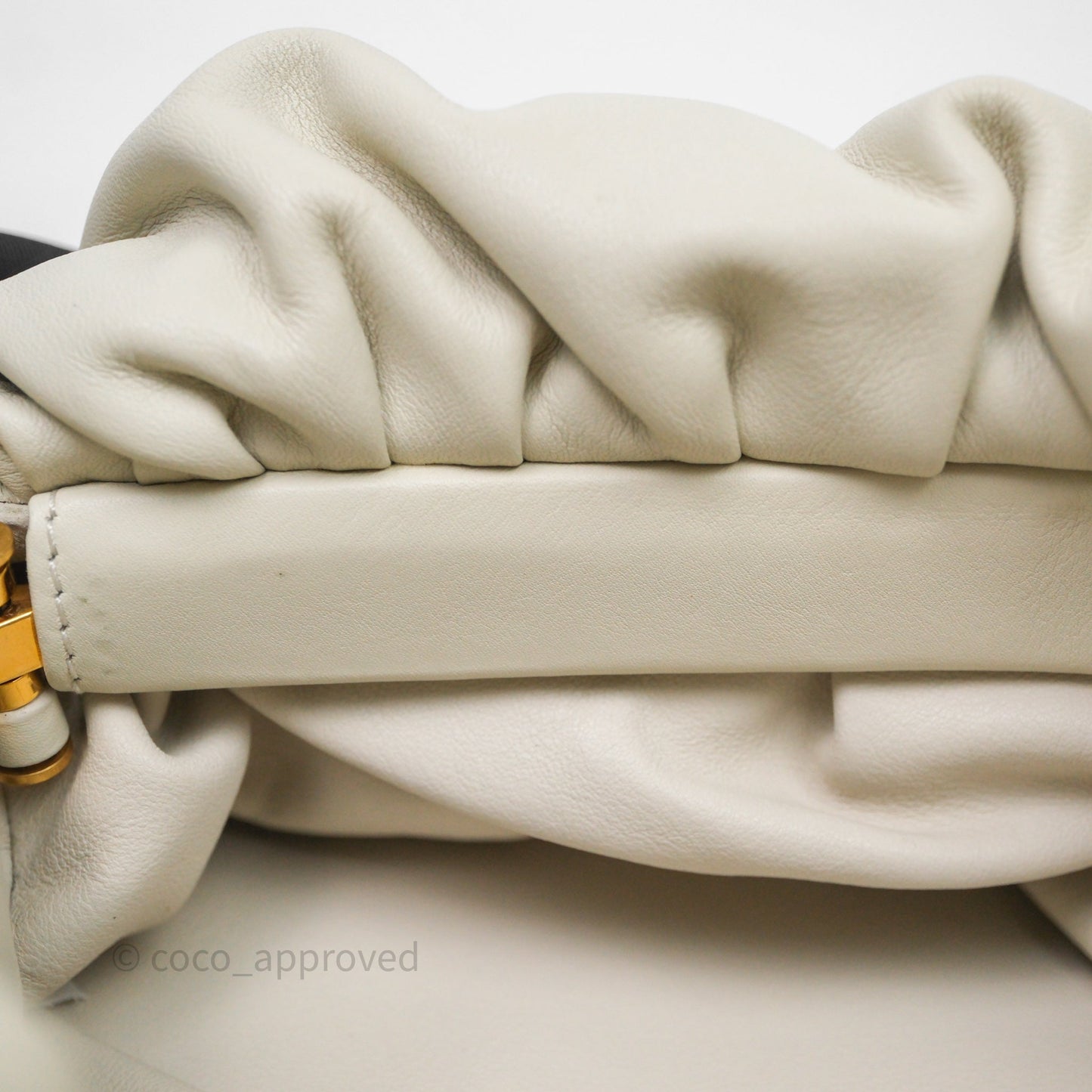 Bottega Veneta Chain Pouch Plaster Calfskin