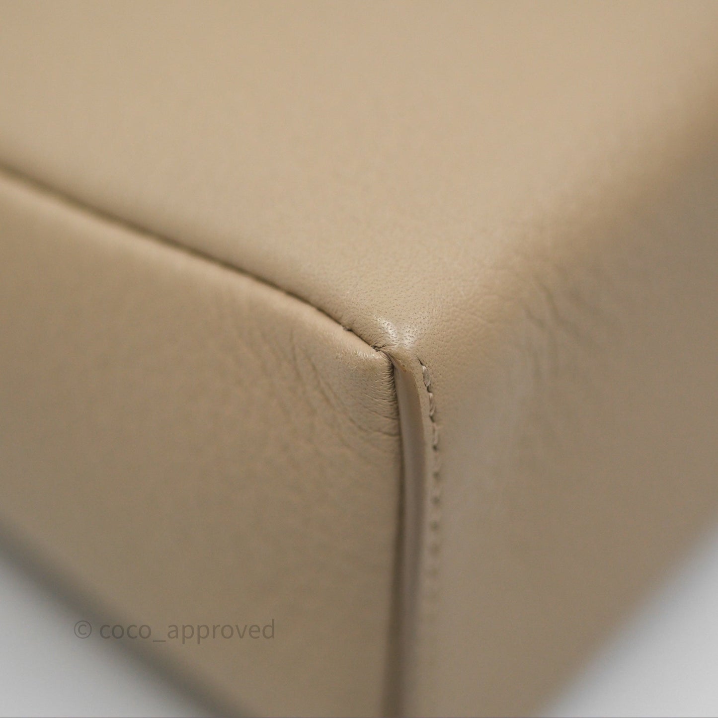 Loro Piana Extra Pocket L19 Cream Grained Calfskin Gold Hardware