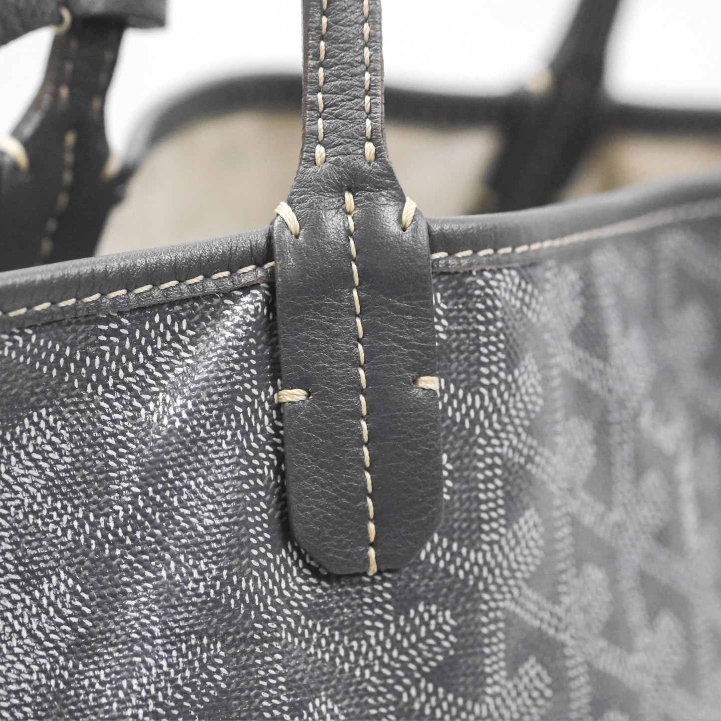 Goyard St Louis Tote PM ⁣⁣⁣⁣⁣⁣⁣⁣⁣⁣⁣⁣⁣⁣⁣⁣⁣⁣⁣⁣Grey Goyardine Canvas