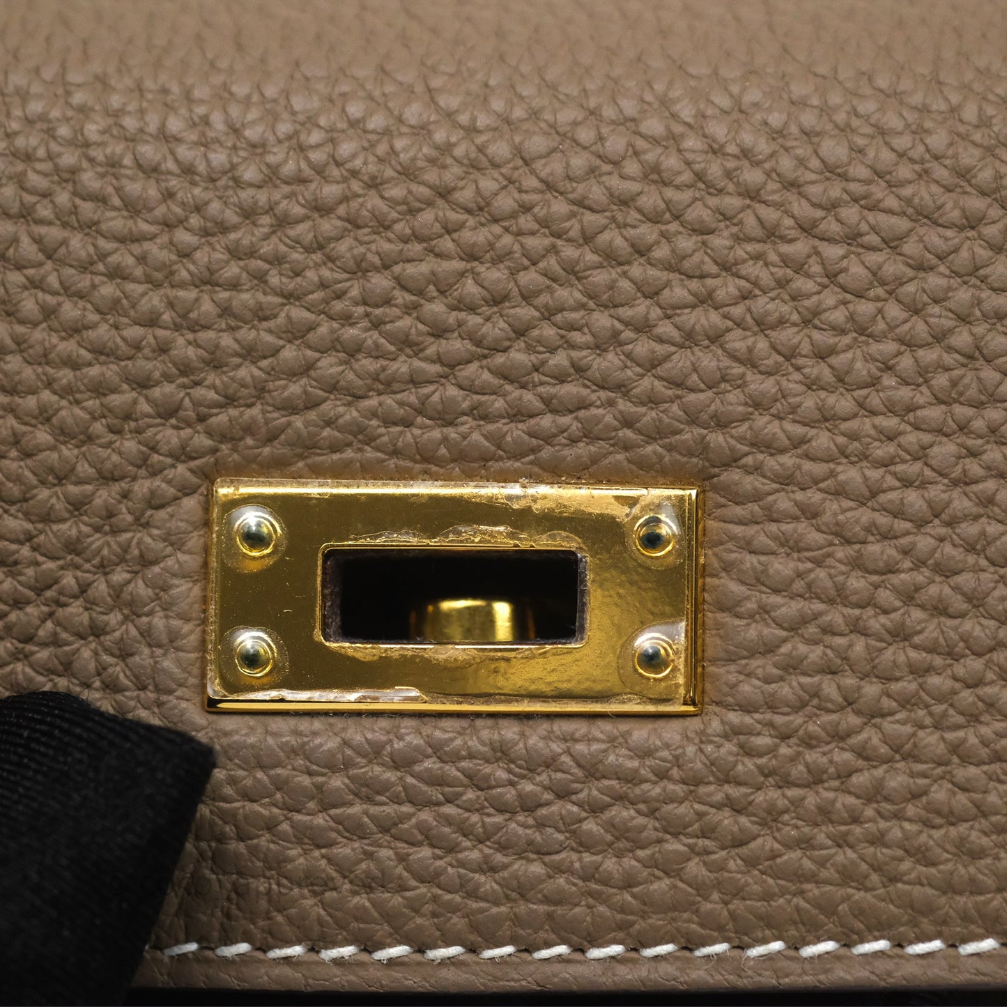 Hermès Retourne Kelly 25 Etoupe 18 Togo Gold Hardware