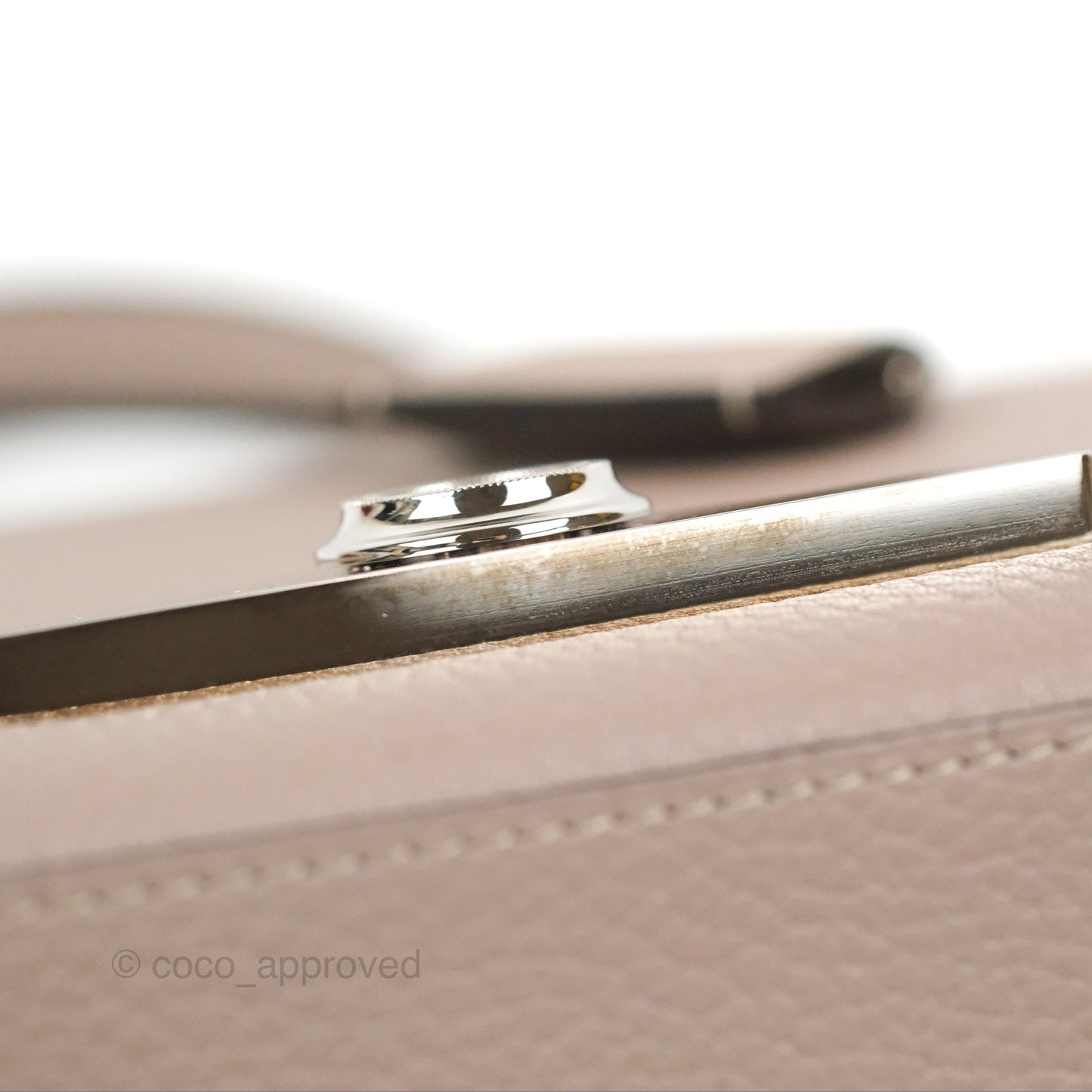 Moynat Réjane PM bag Tourterelle Grained Blush Leather Silver Hardware