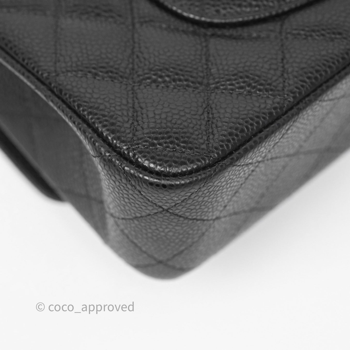 Chanel M/L Medium Classic Flap Quilted Black Caviar Gold Hardware