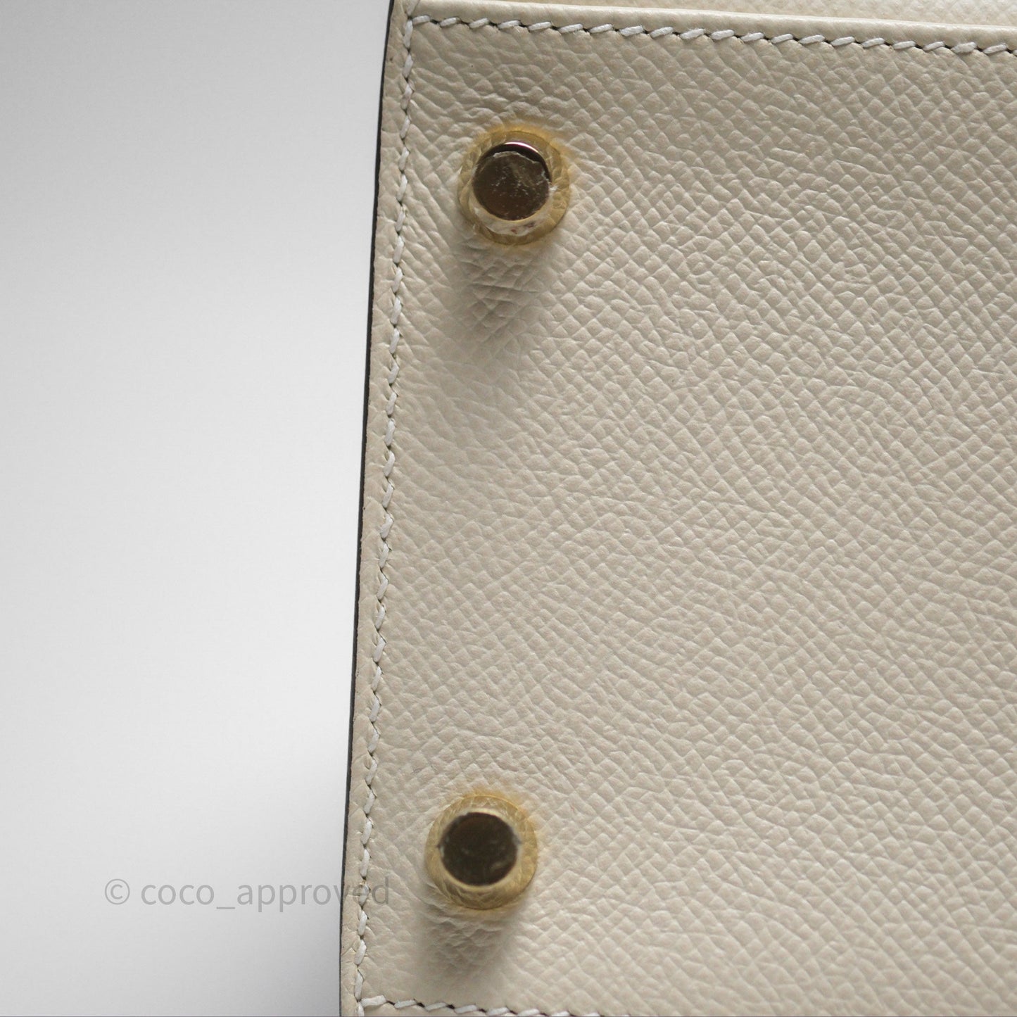 Hermès HSS Sellier Kelly 28 Craie 10 / Amber 9D Epsom Brushed Gold Hardware