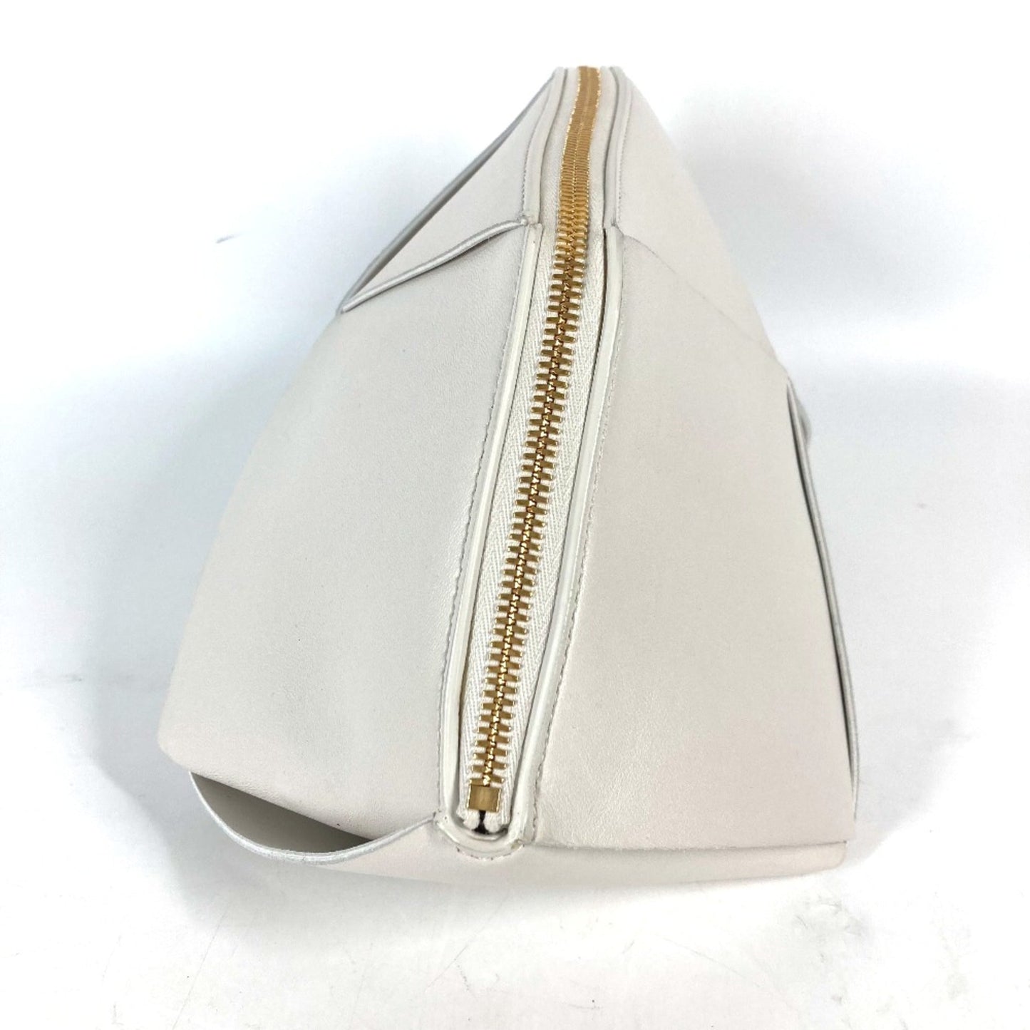 Luxury Bottega Veneta  Leather Pouch ()