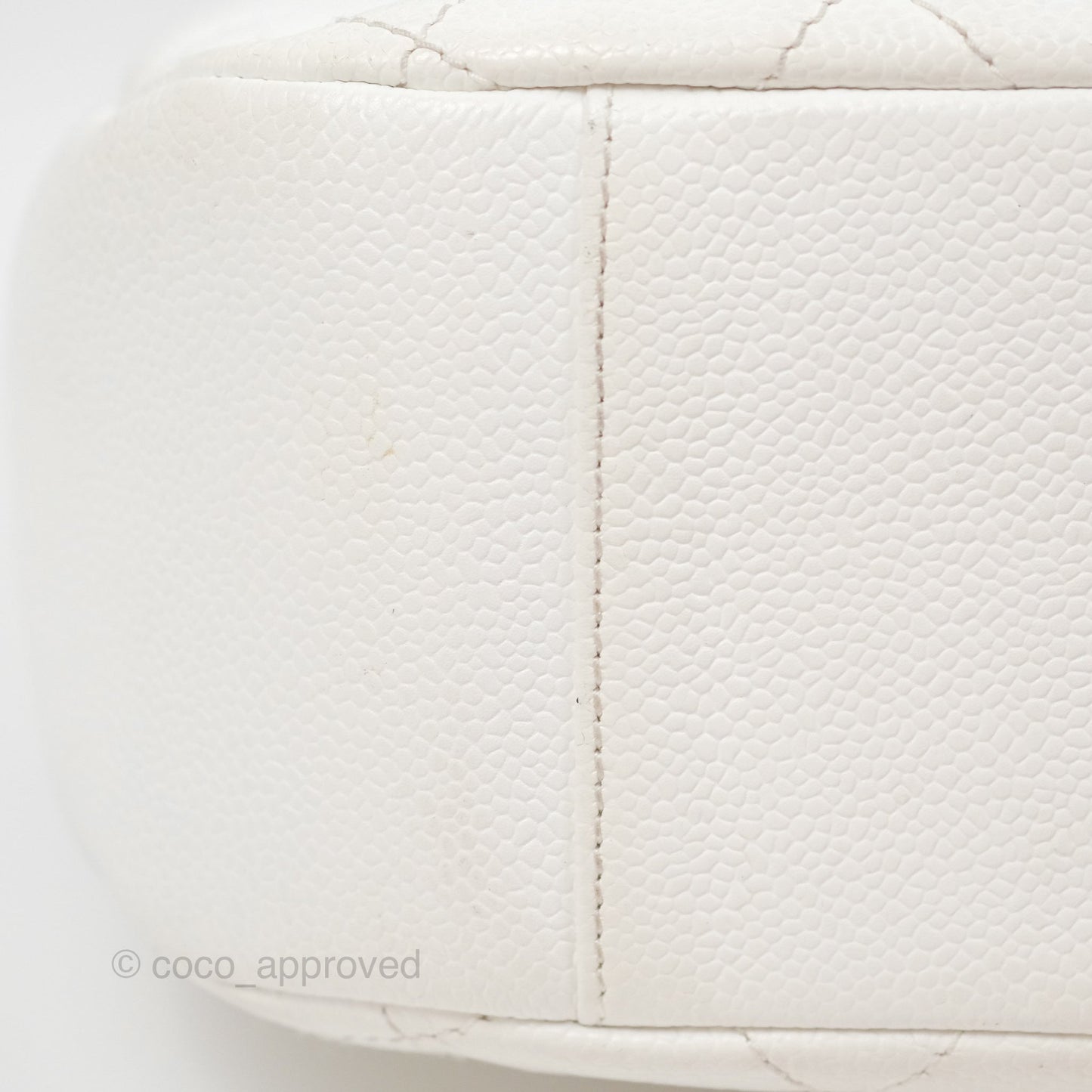Chanel Vintage CC Quilted Shoulder Bag White Caviar Gold Hardware