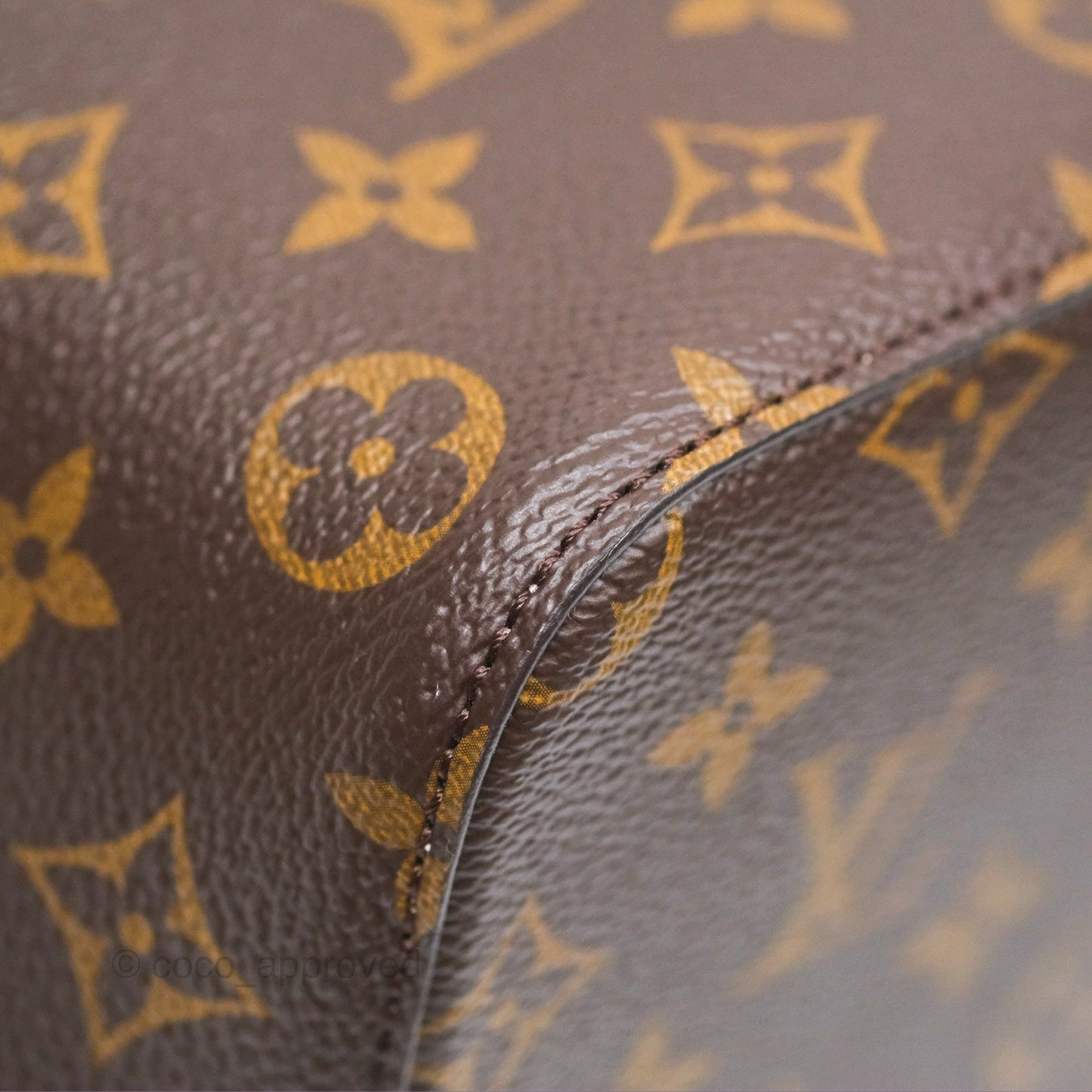Louis Vuitton Neonoe Bucket Bag MM Monogram Canvas Rose Poudre