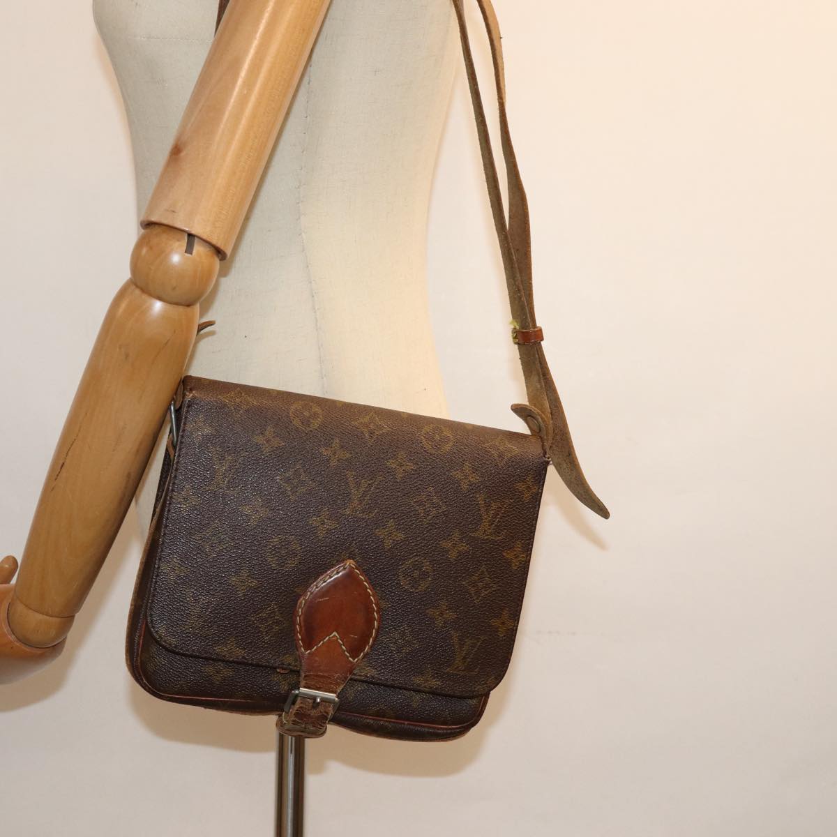 LOUIS VUITTON Monogram Cartouchiere MM Shoulder Bag M51253 LV 73297