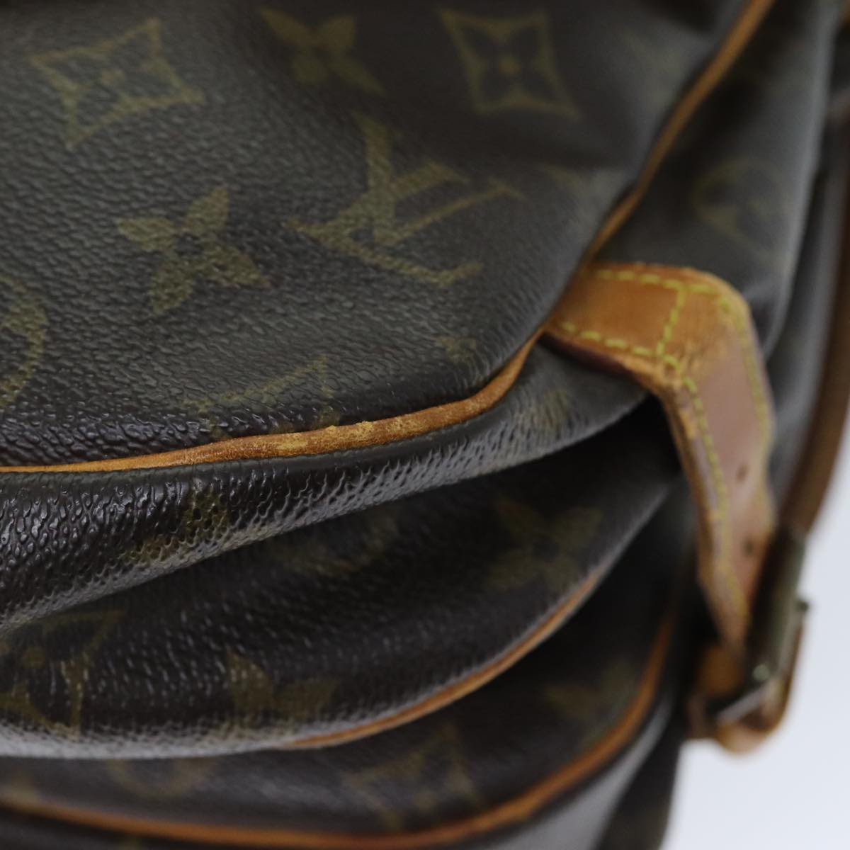 LOUIS VUITTON Monogram Saumur 30 Shoulder Bag M42256 LV 73298