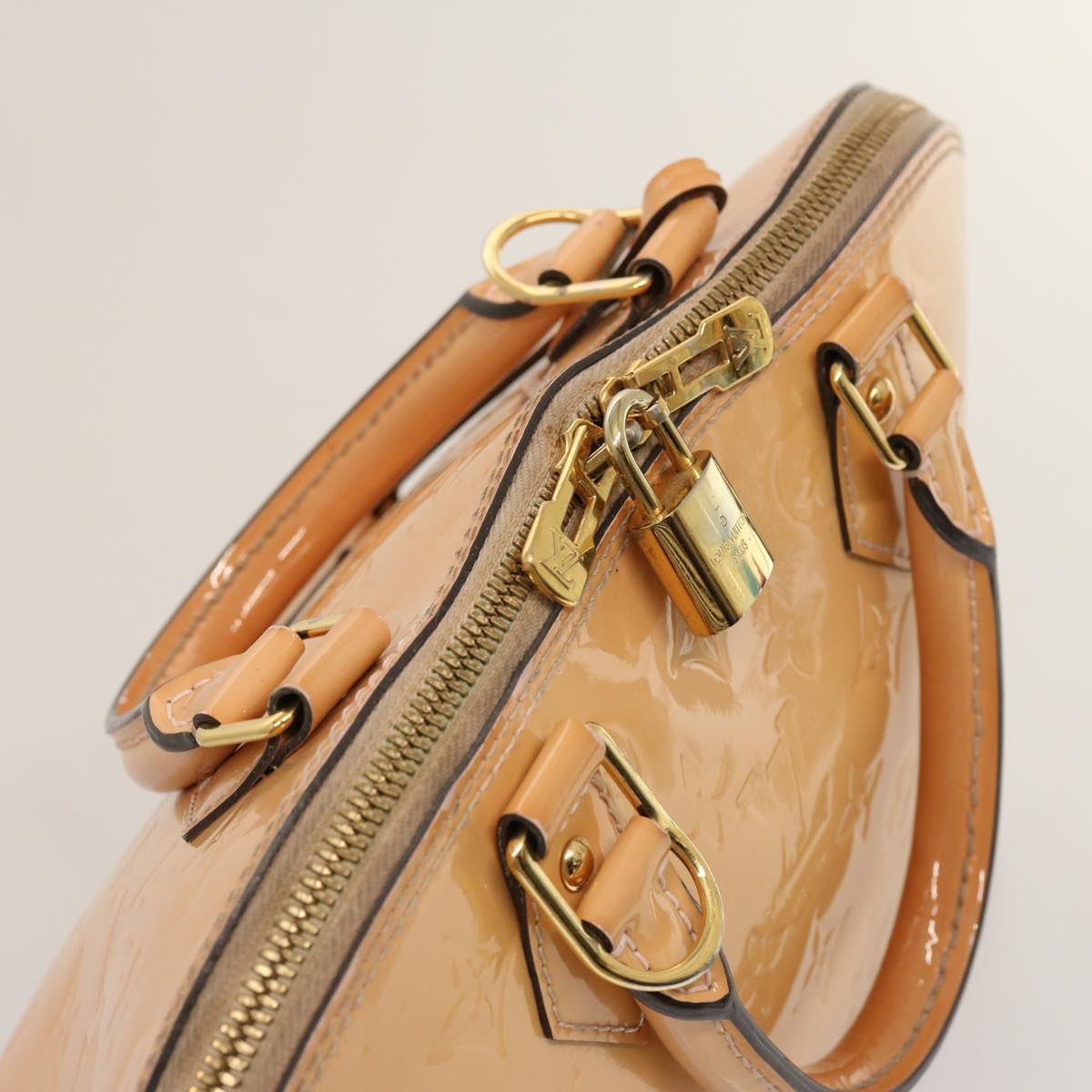 LOUIS VUITTON Monogram Vernis Alma PM Hand Bag Rose Valerine M50412 73627