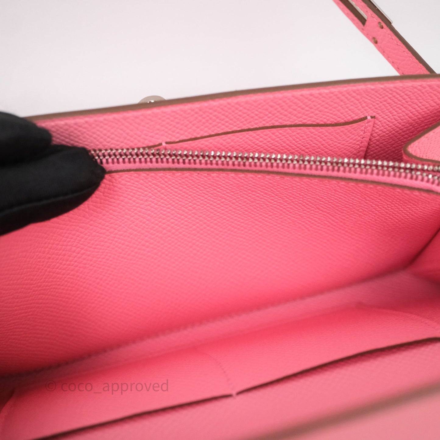 Hermès Kelly To Go Wallet Rose Confetti Epsom Palladium Hardware