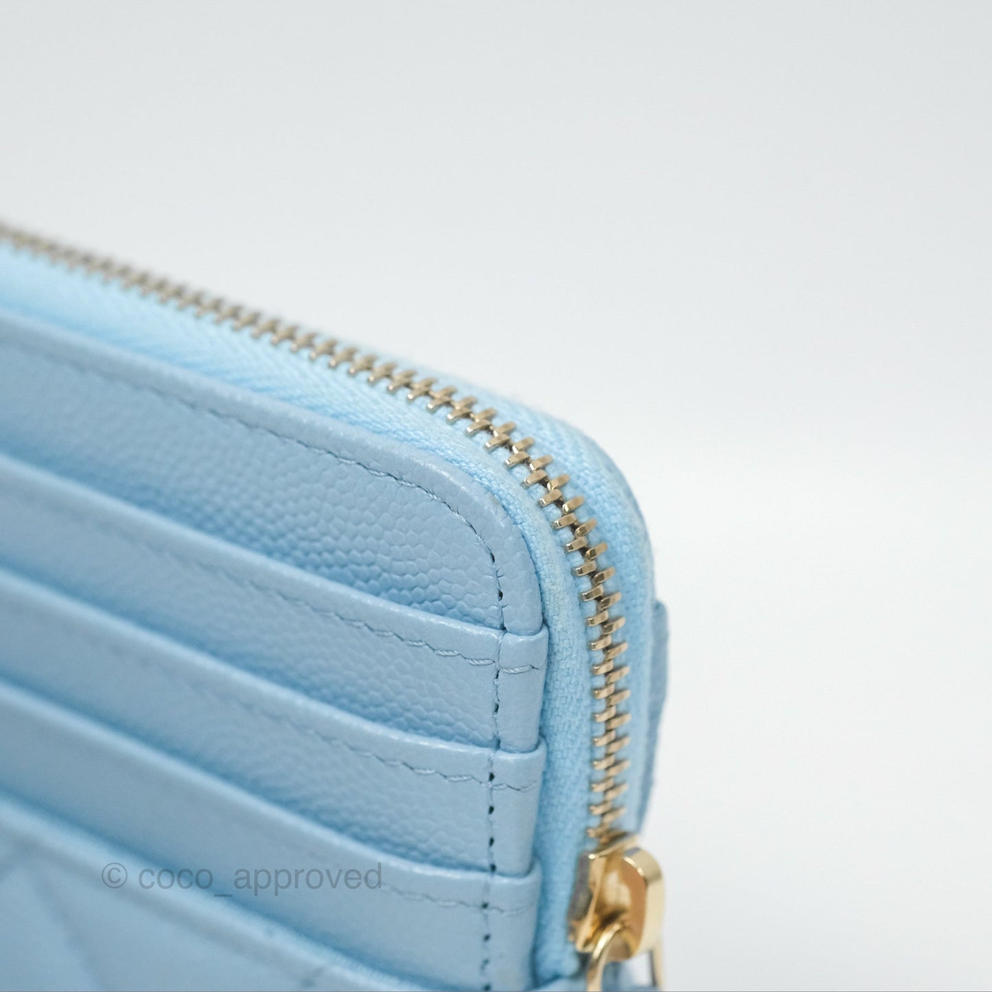 Chanel Zipped Coin Purse Card Holder Blue Caviar 22S