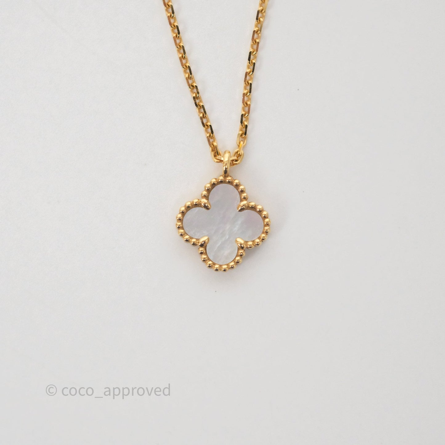Van Cleef & Arpels Sweet Alhambra Pendant Necklace White Mother-of-pearl Yellow Gold