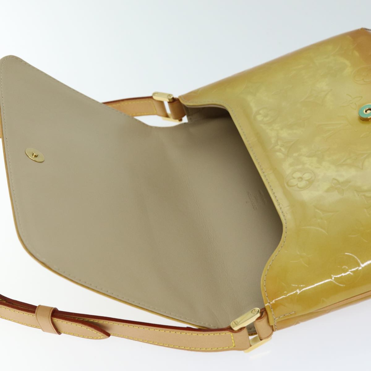 LOUIS VUITTON Monogram Vernis Thompson Street Bag Beige M91301 LV 73923