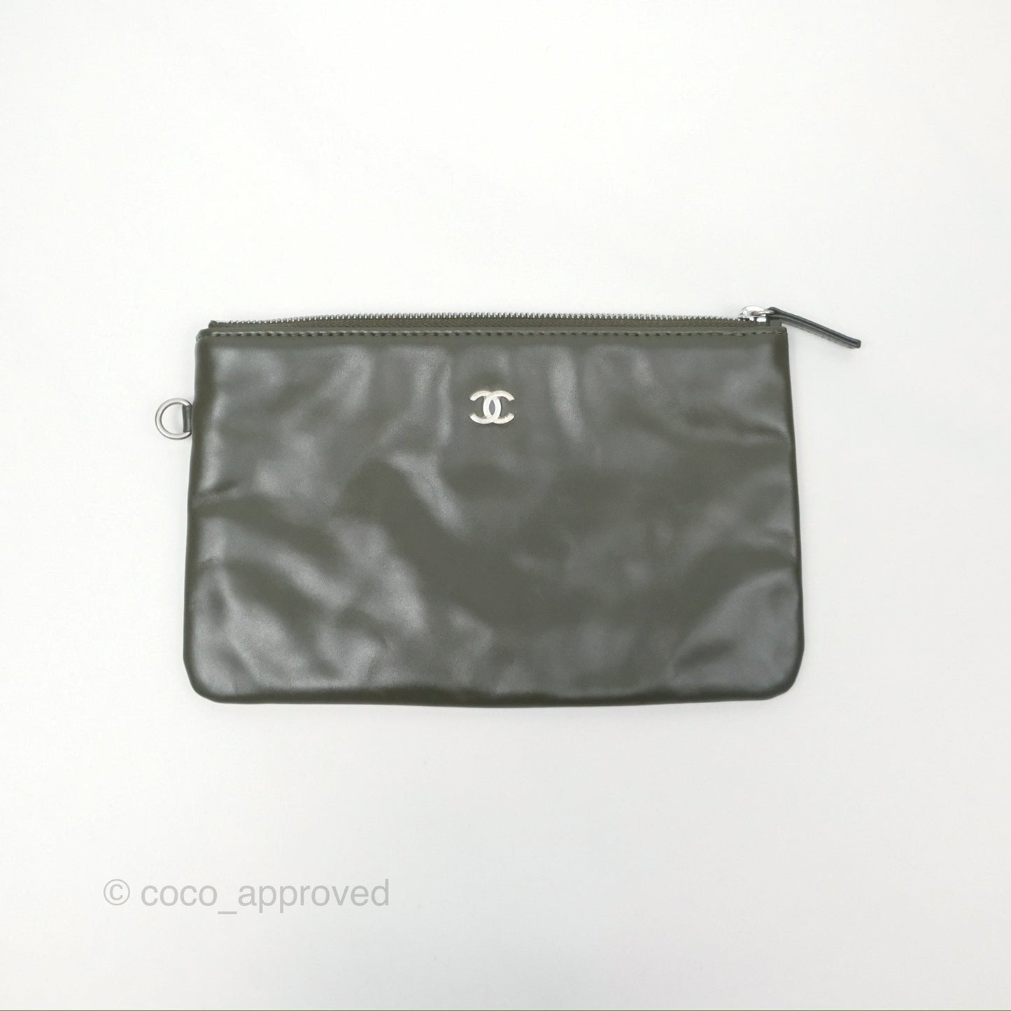 Chanel 22 Medium Green Shiny Calfskin Ruthenium Hardware