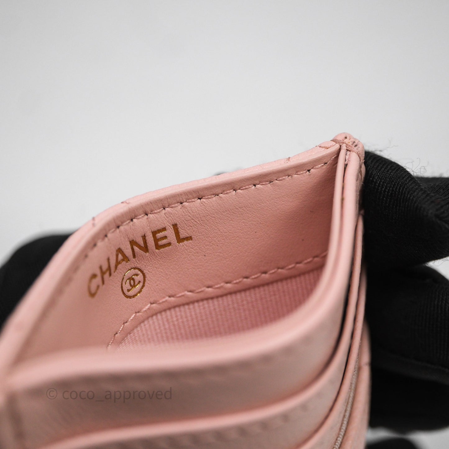 Chanel Quilted Card Holder Caviar Pink Gold Hardware